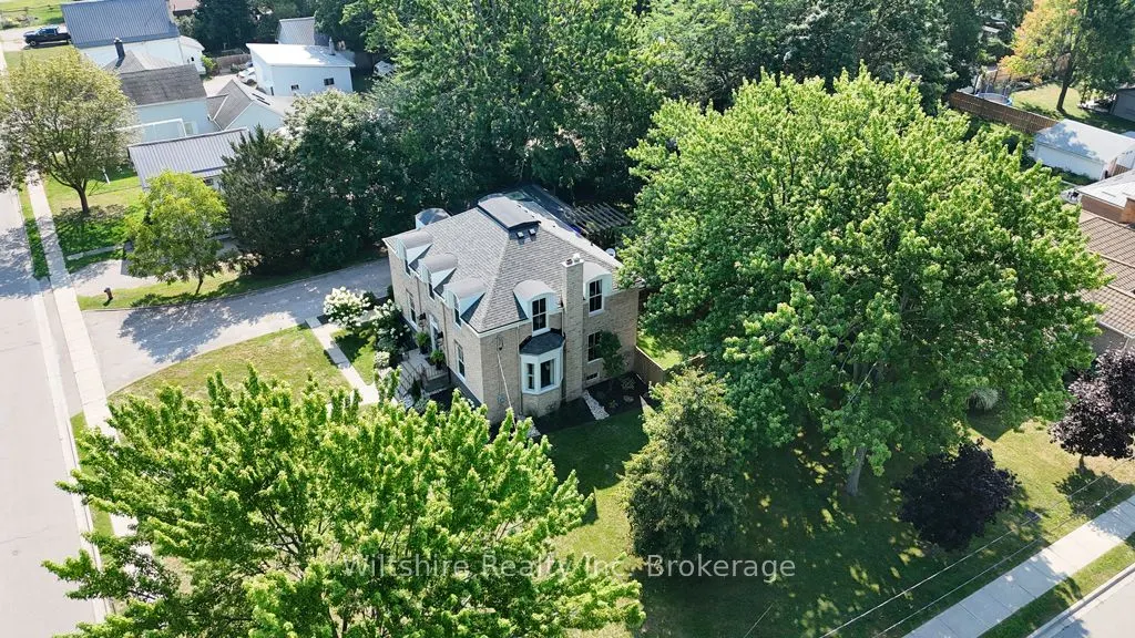 64 South Street W