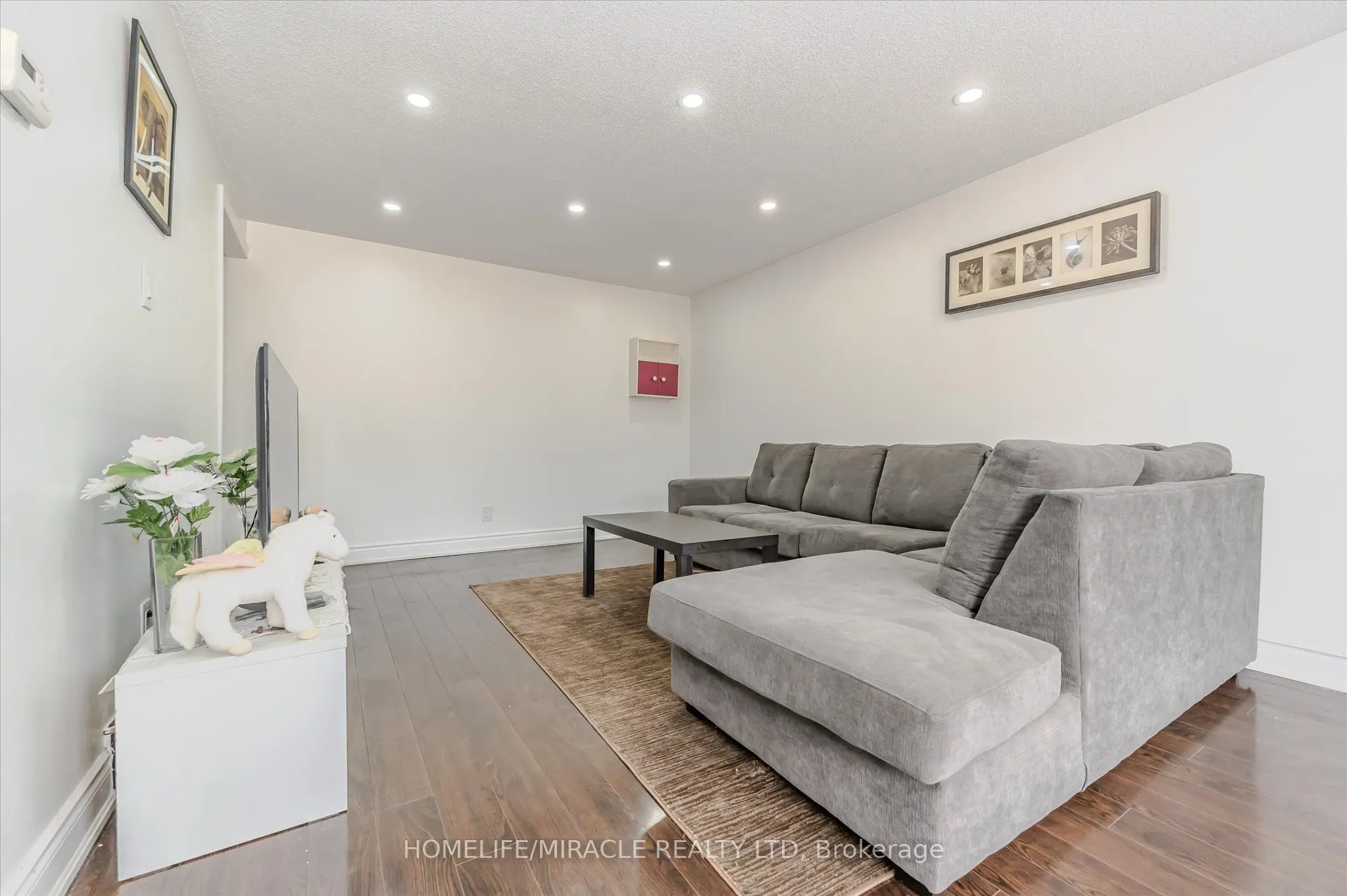 235 Ferguson Avenue, #4