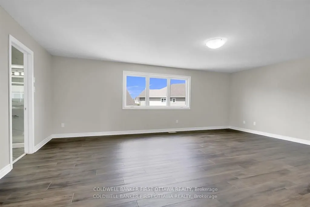 620 SORA Way