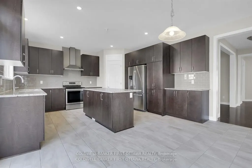 620 SORA Way