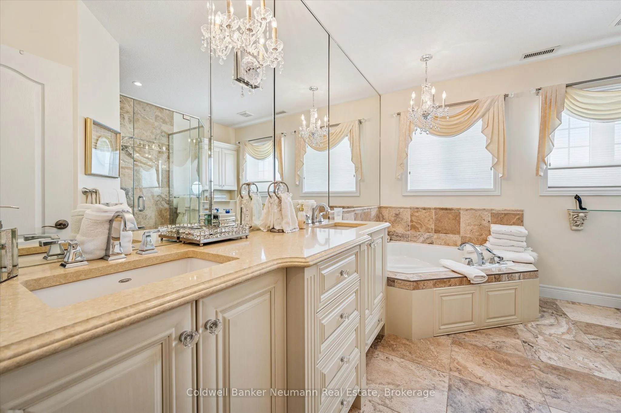 255 Summerfield Drive, #20