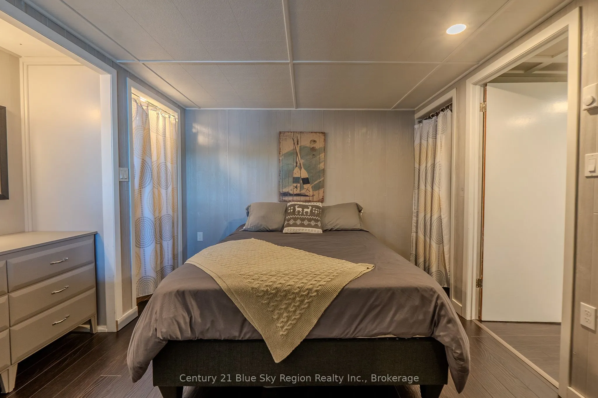 1370 Peninsula Road