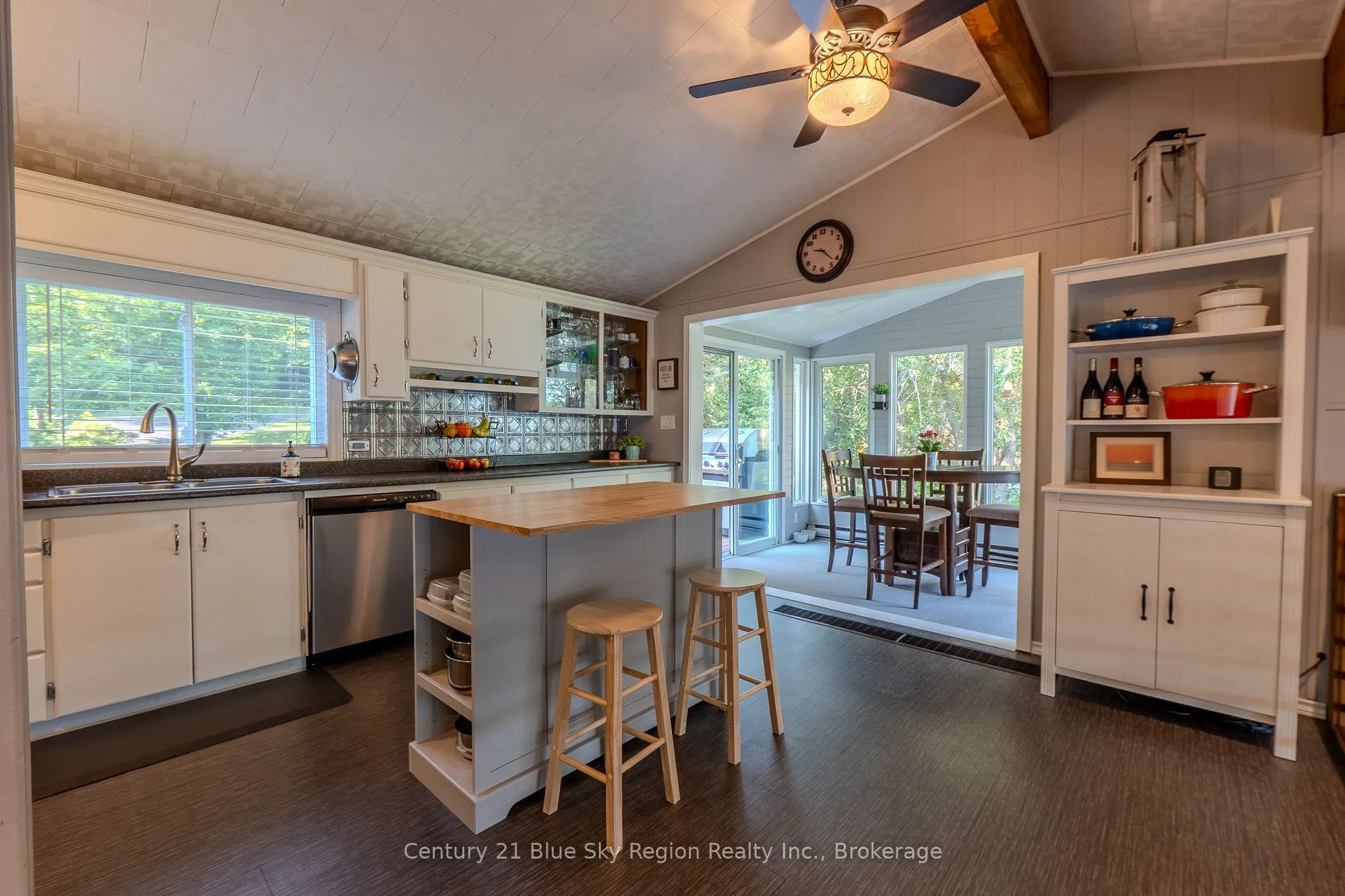 1370 Peninsula Road