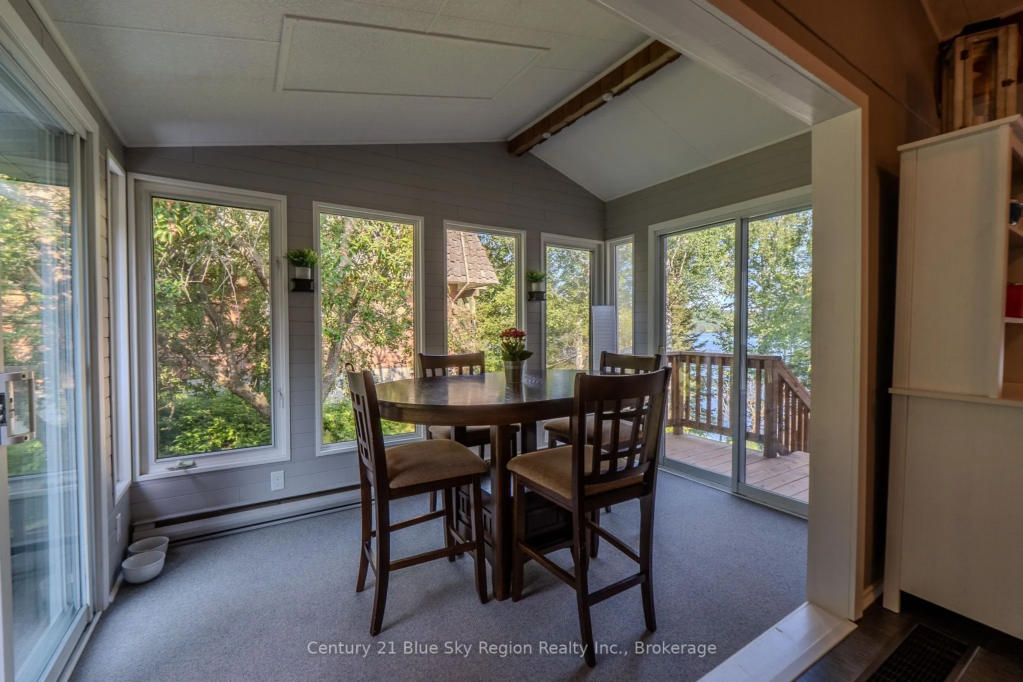 1370 Peninsula Road