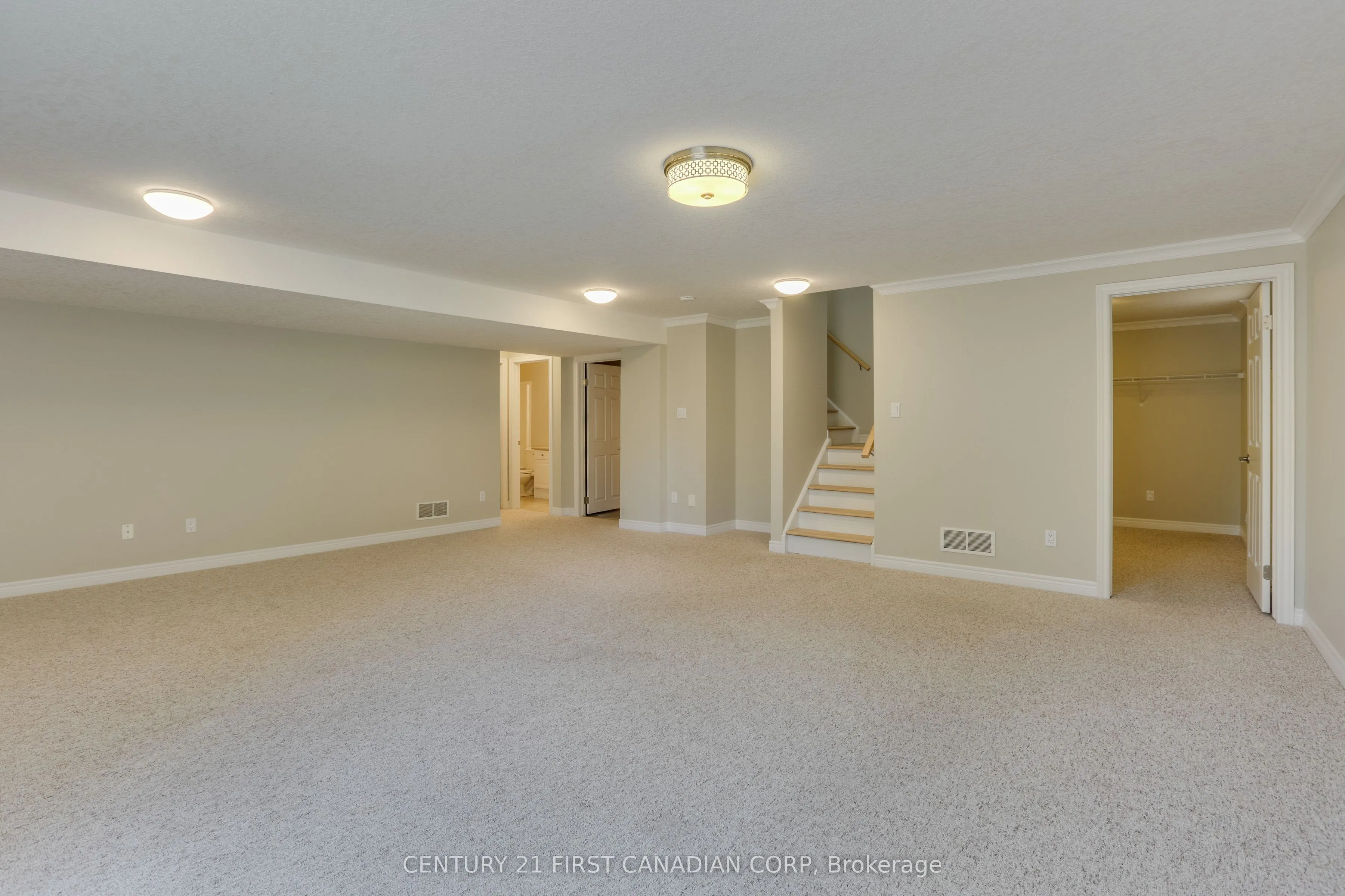 507 Blue Jay Drive, #16