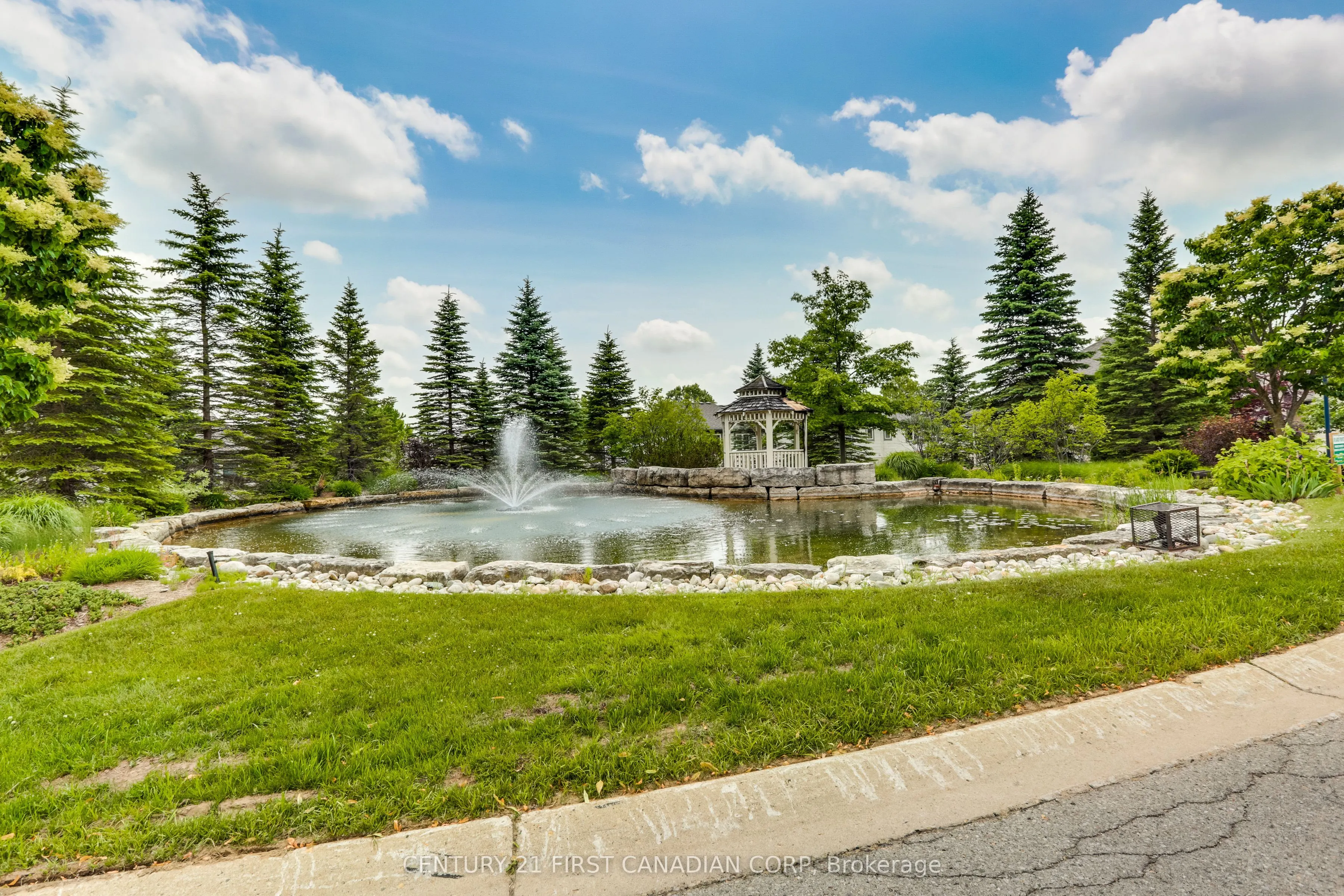 507 Blue Jay Drive, #16