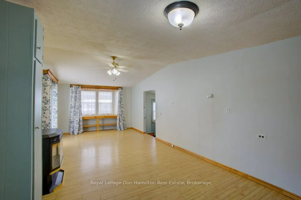 62 Fairview Crescent