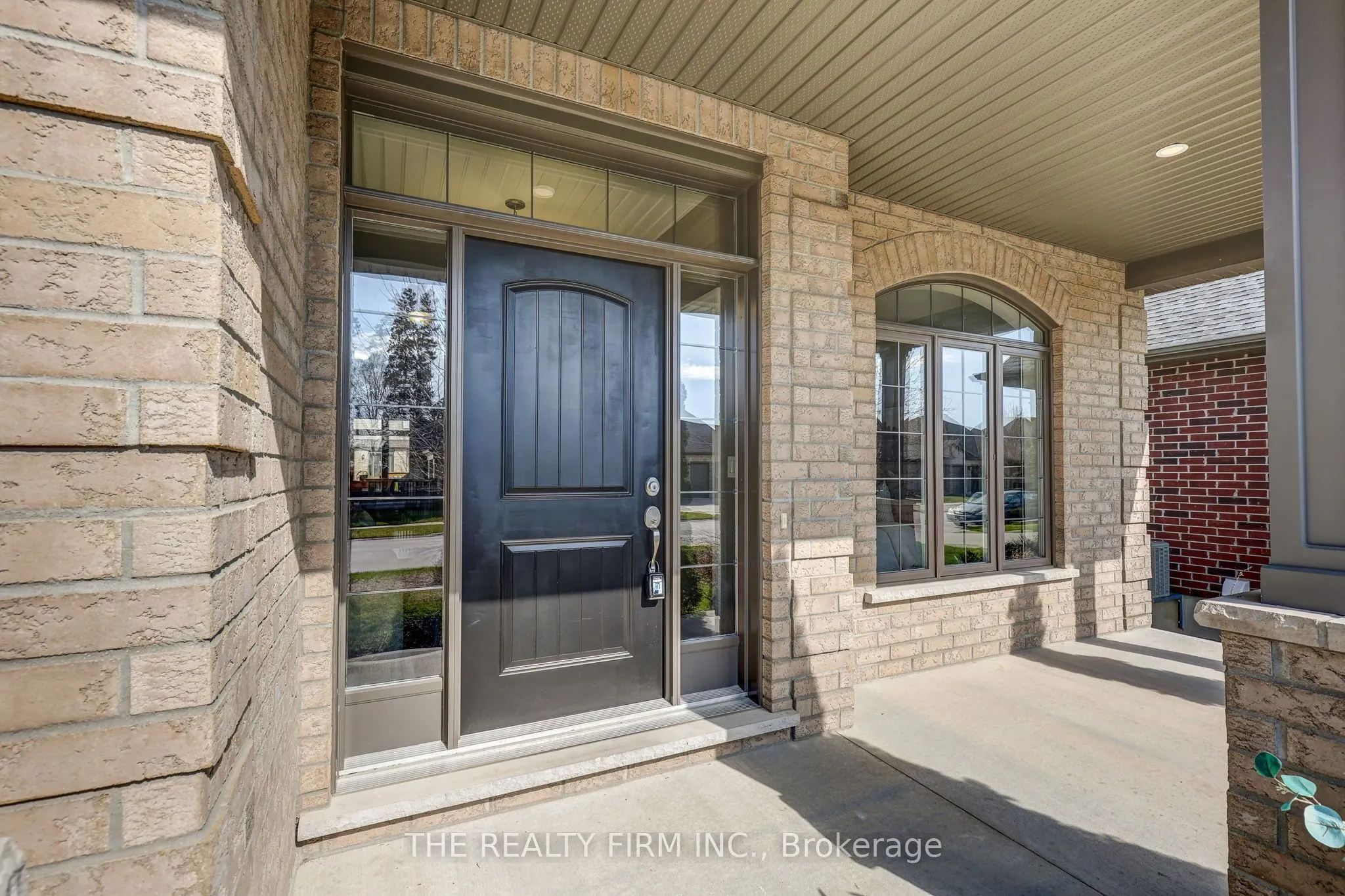 696 Bennett Crescent