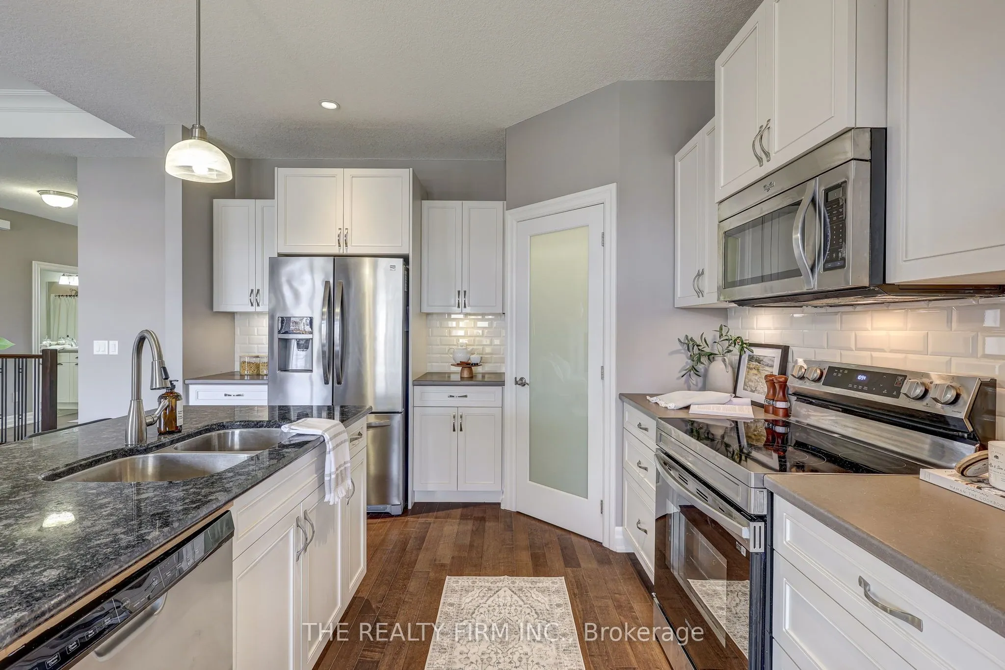 696 Bennett Crescent