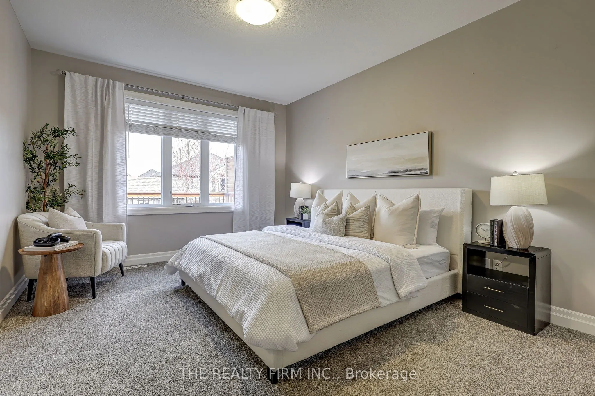 696 Bennett Crescent