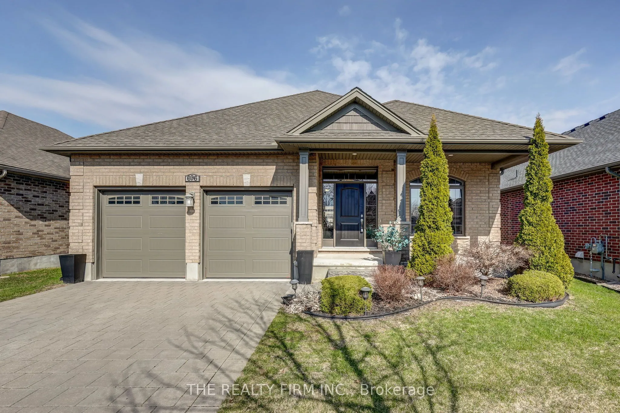 696 Bennett Crescent