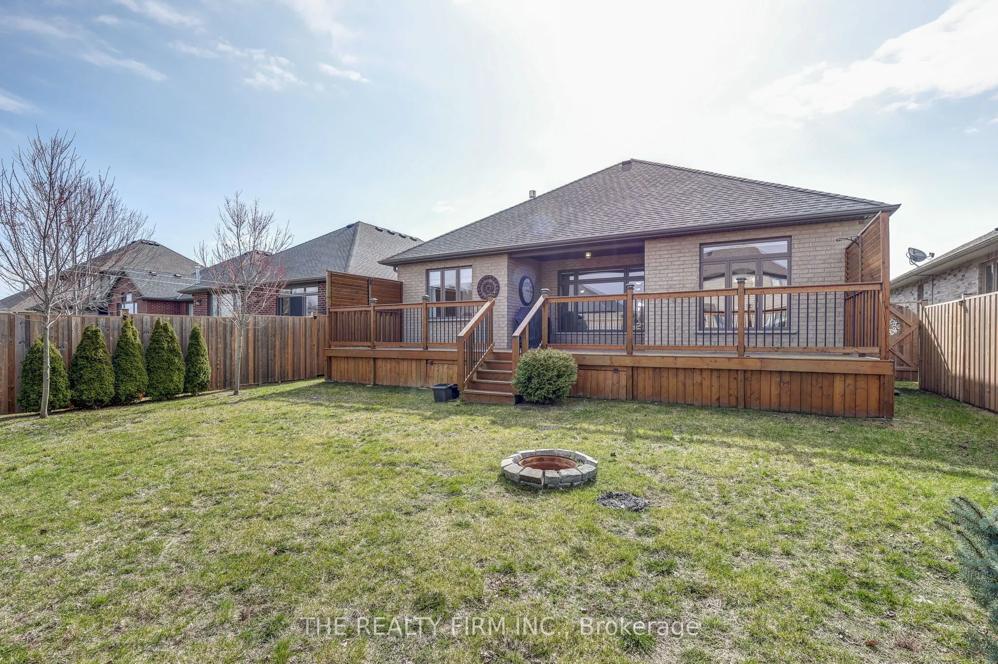 696 Bennett Crescent
