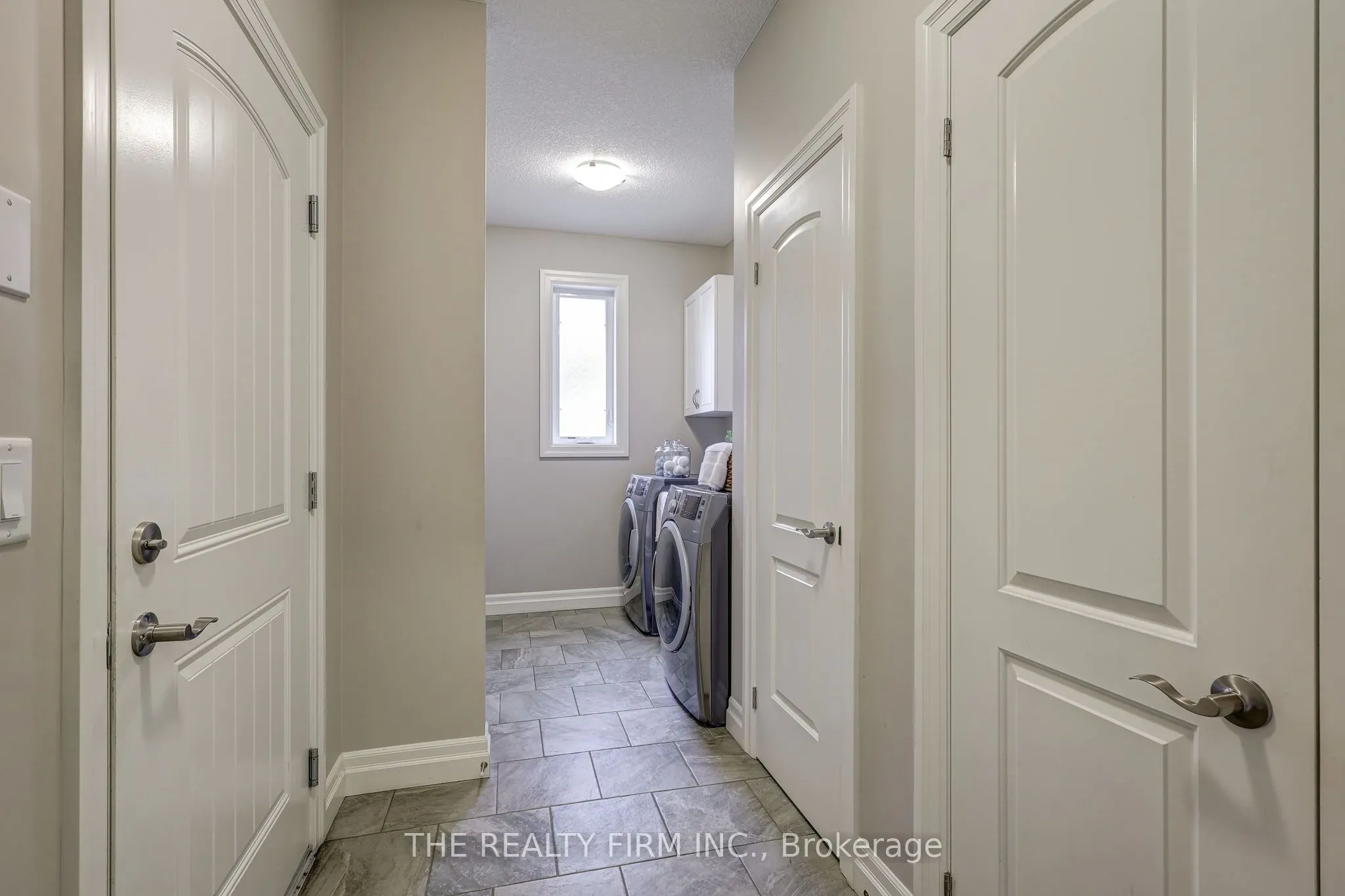 696 Bennett Crescent