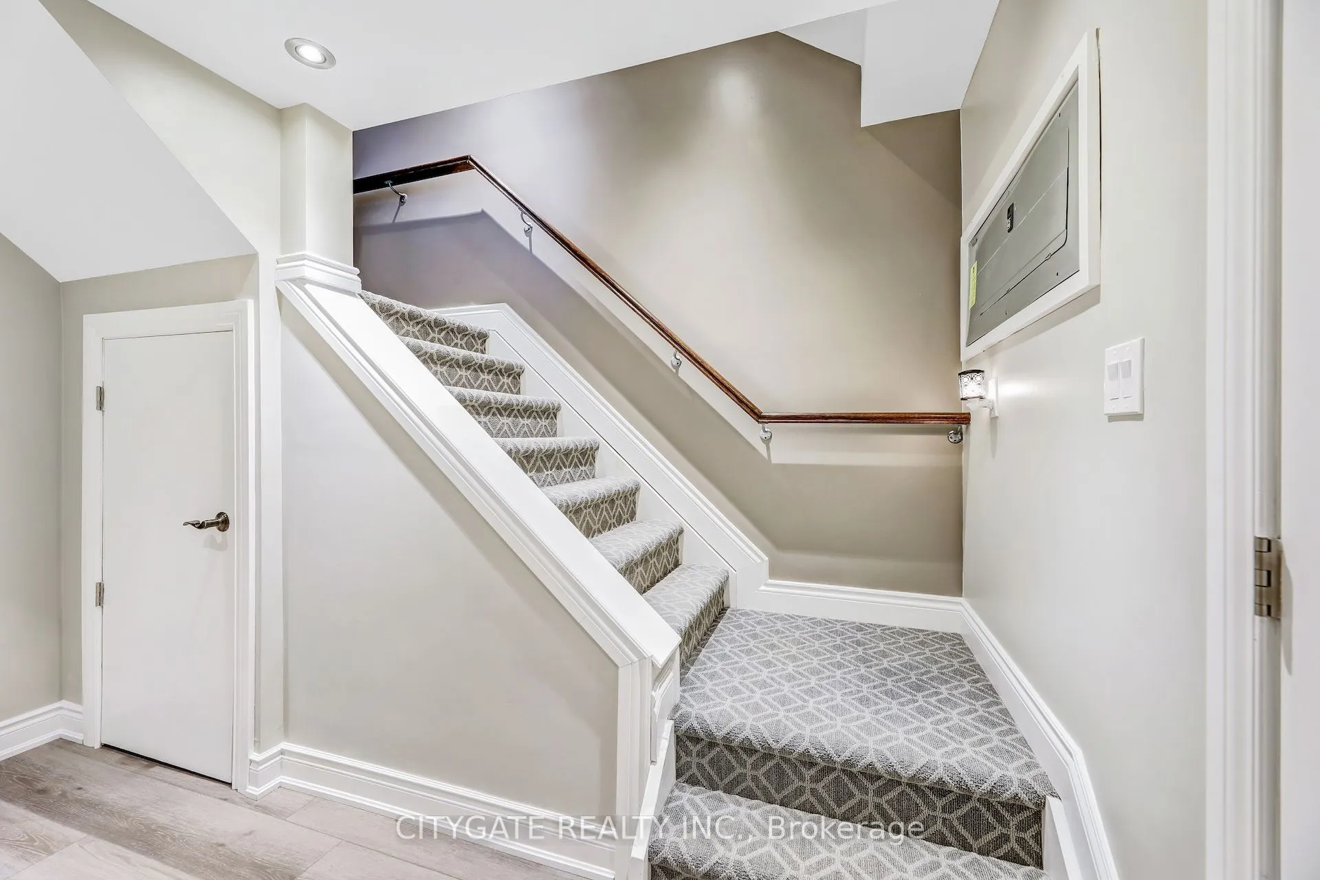 24 Simpson Avenue