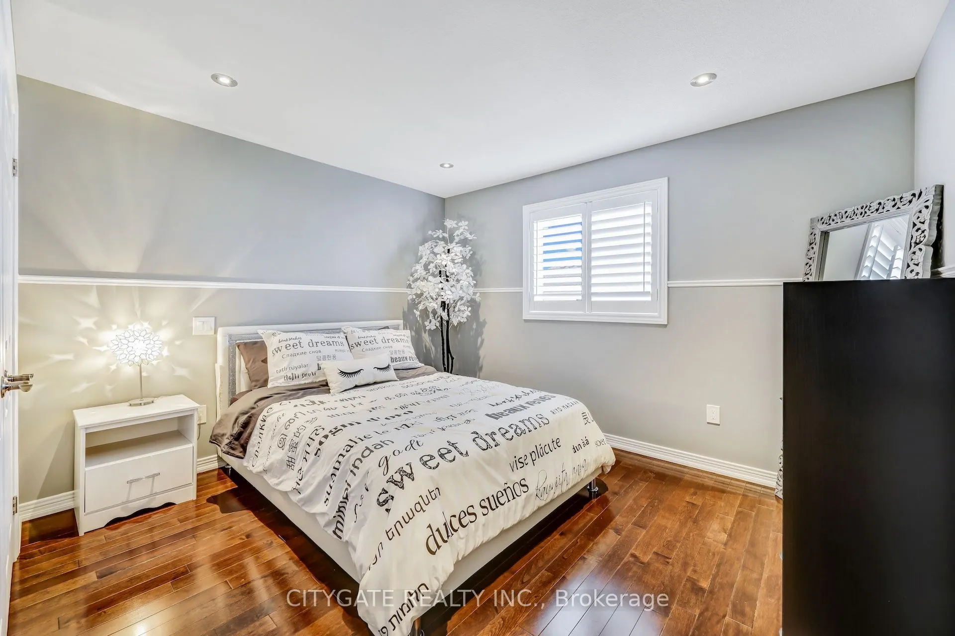 24 Simpson Avenue