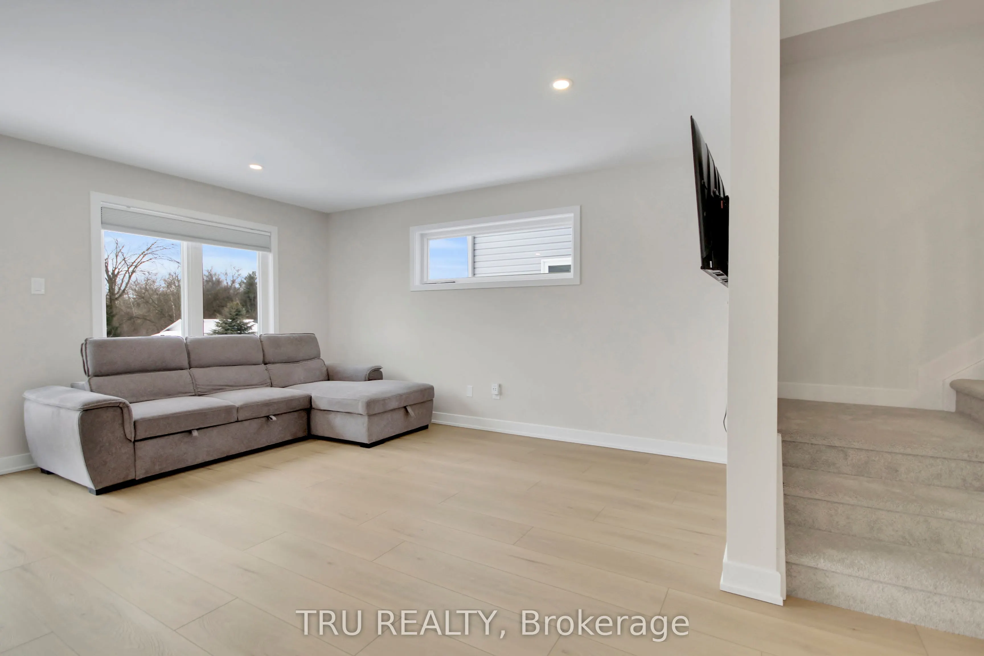 111 Dowdall Circle