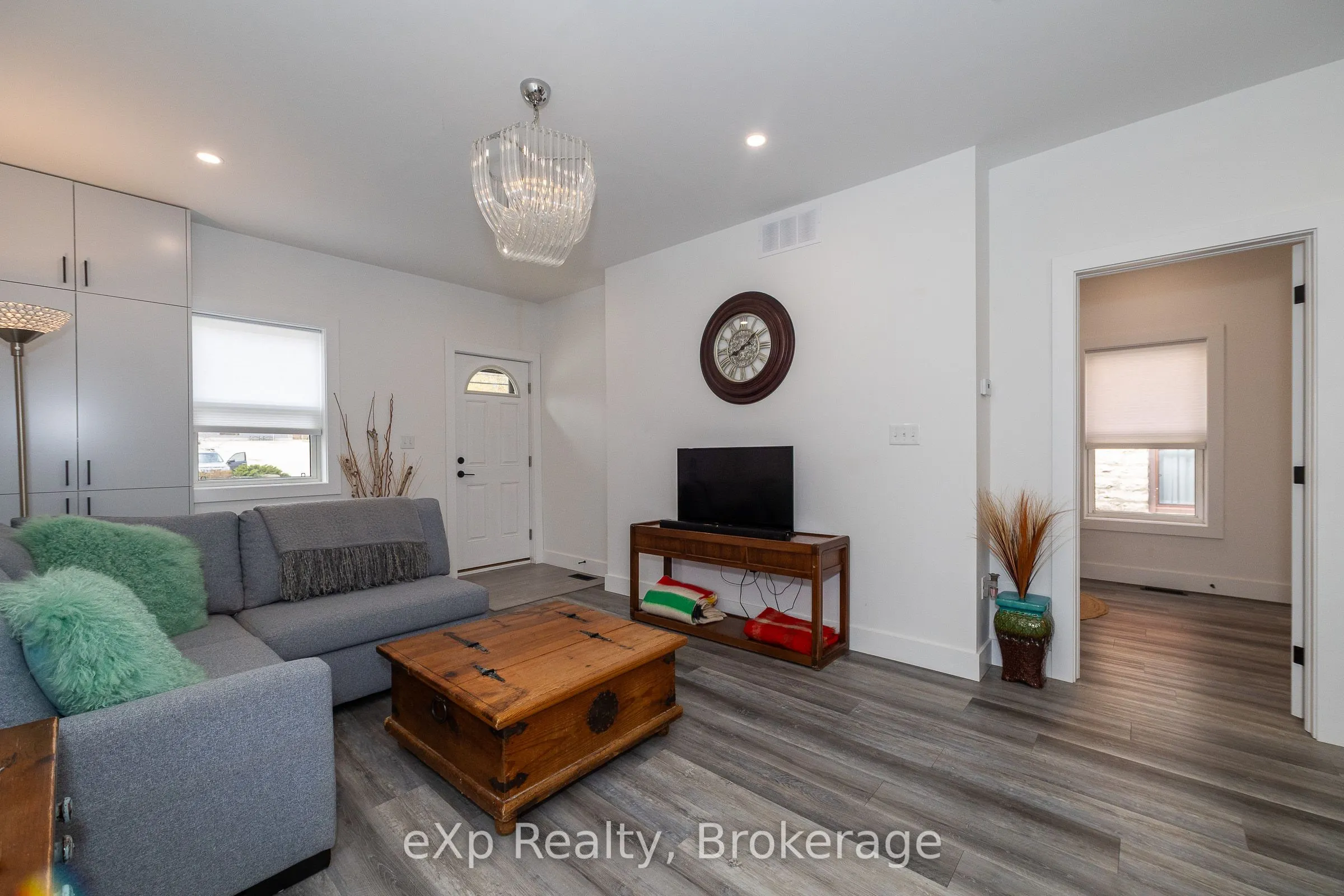 360 Frank Street