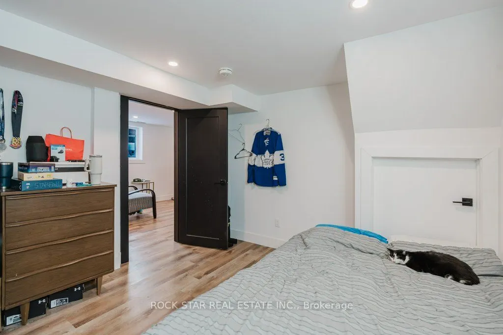 859 Upper Ottawa Street, #Lower