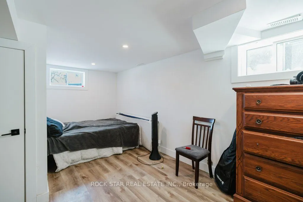 859 Upper Ottawa Street, #Lower