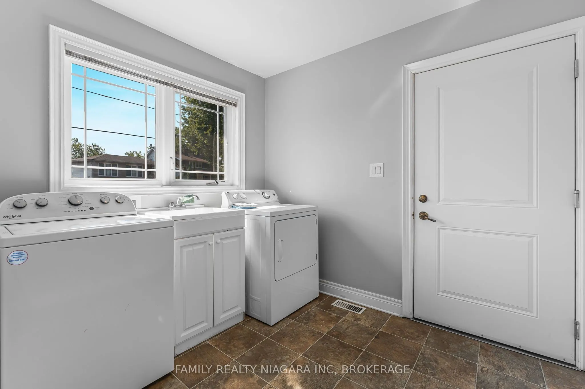 2715 Portage Road