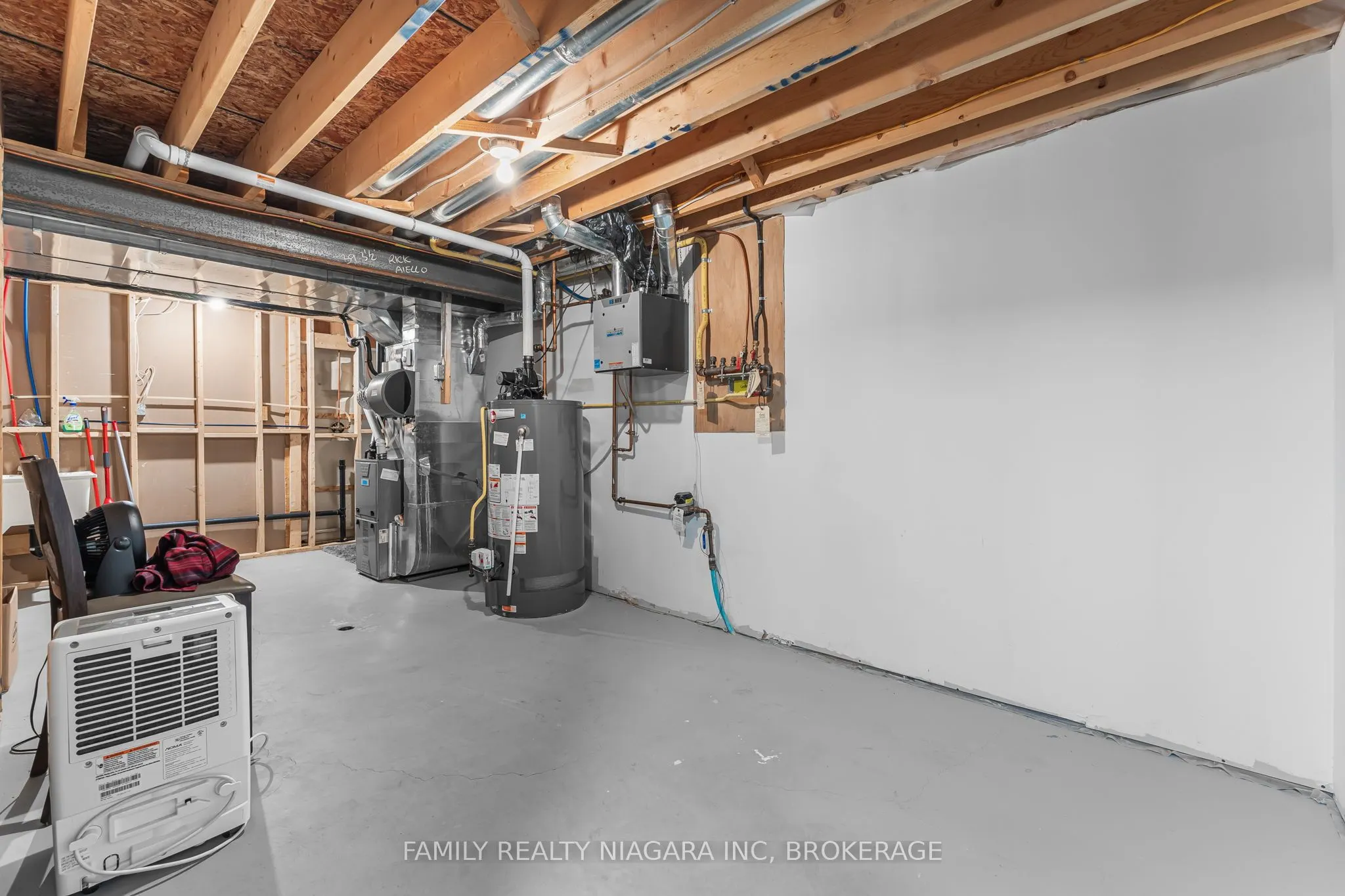 2715 Portage Road
