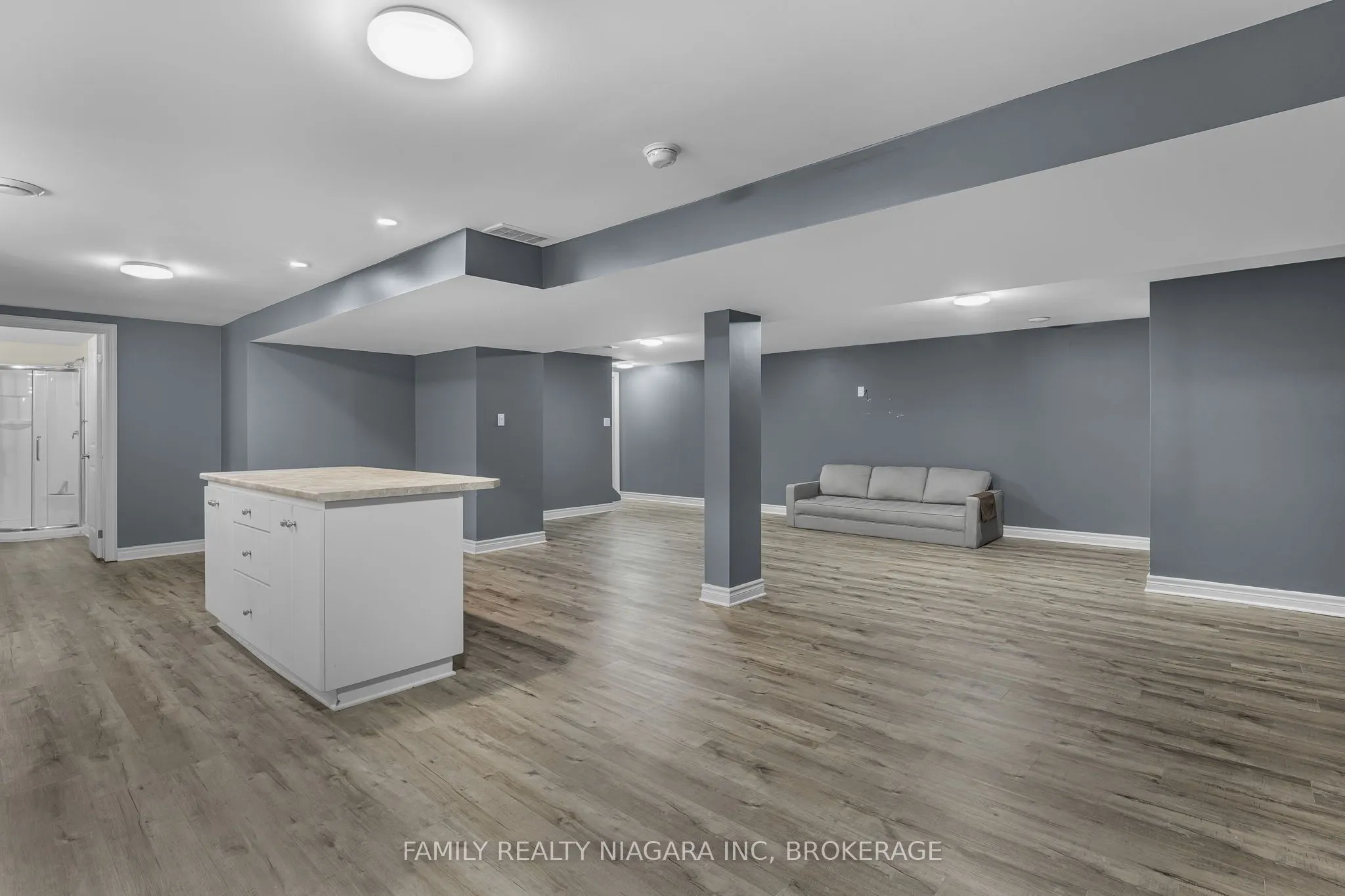 2715 Portage Road
