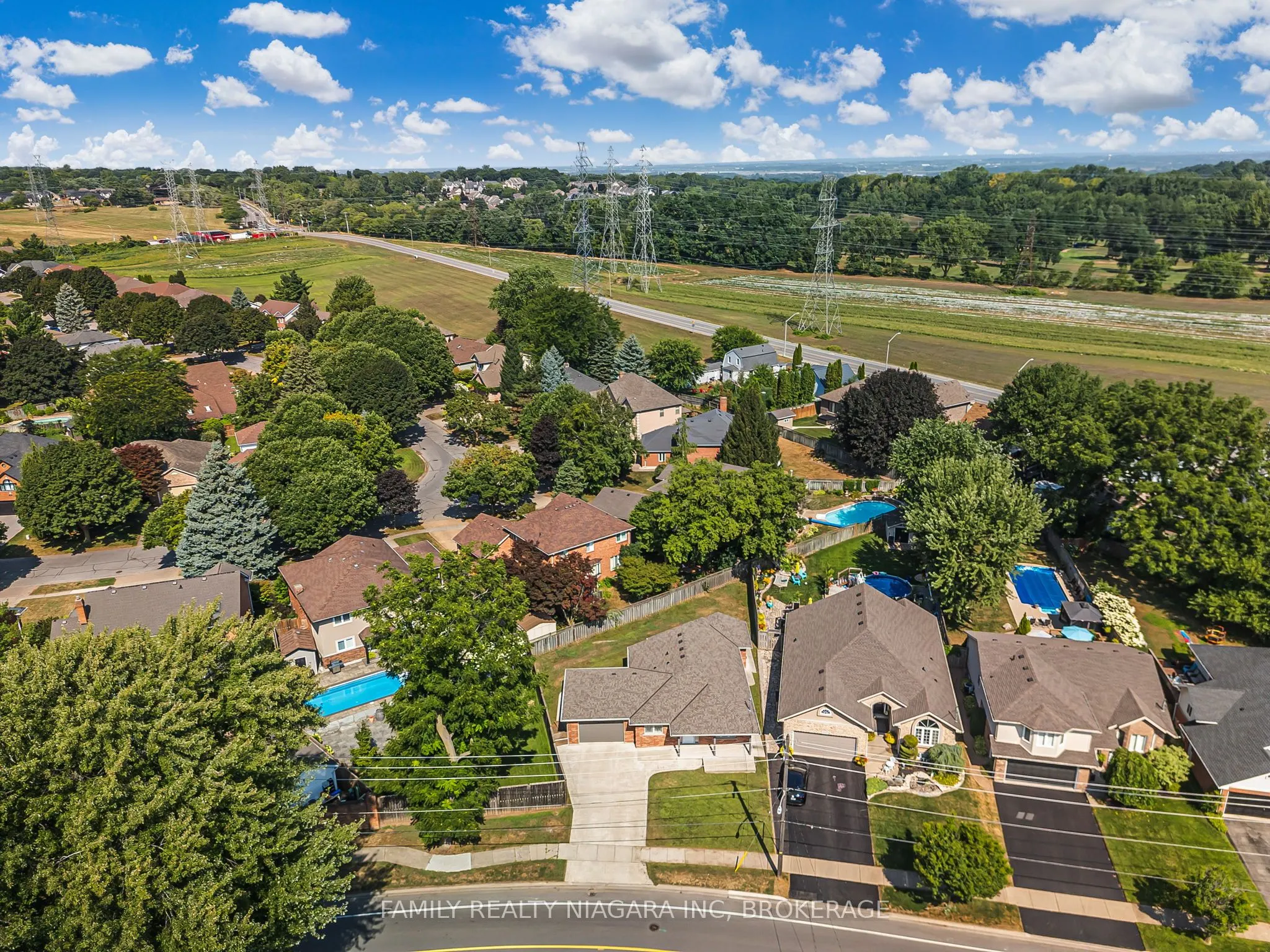 2715 Portage Road