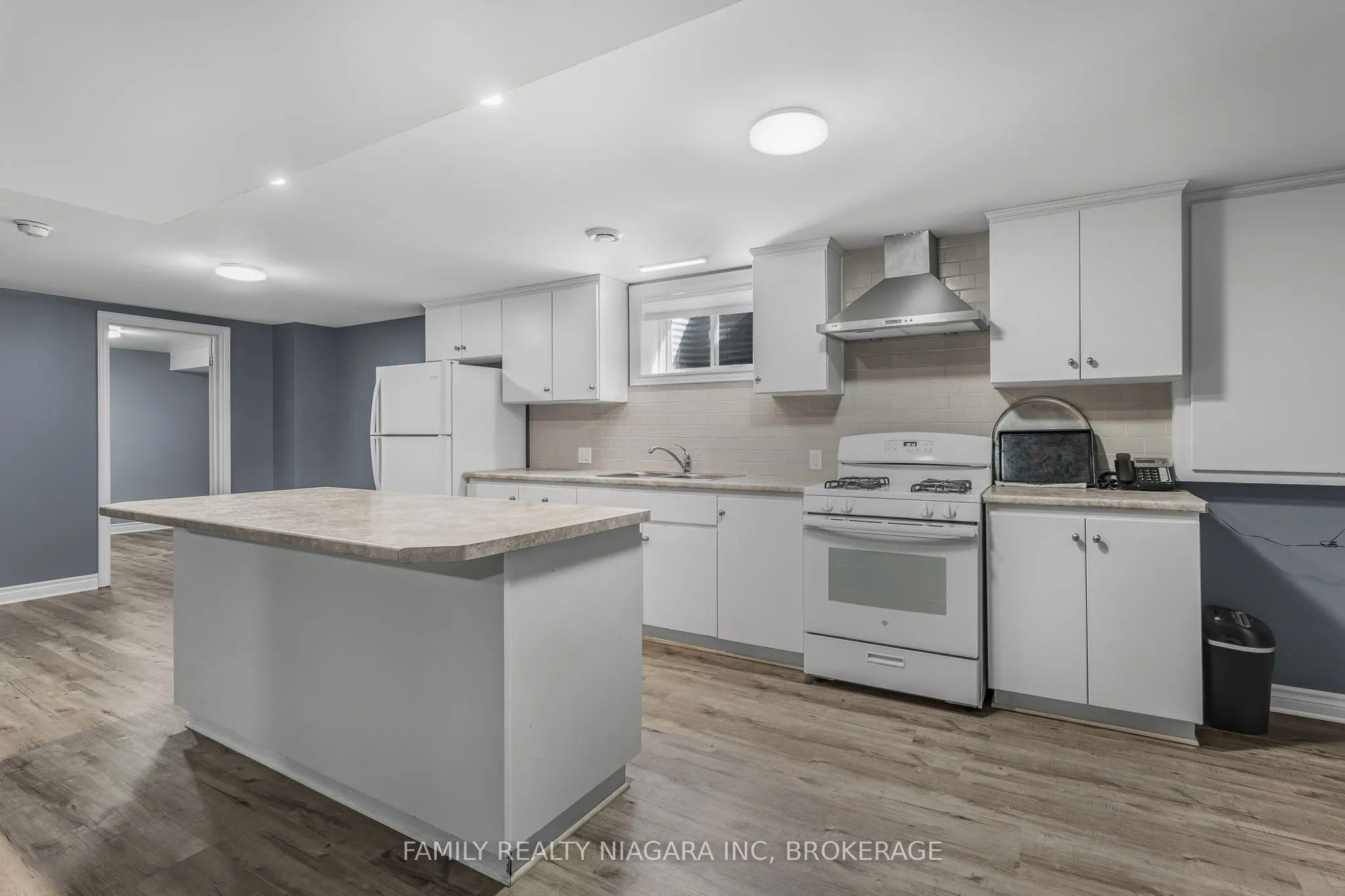 2715 Portage Road