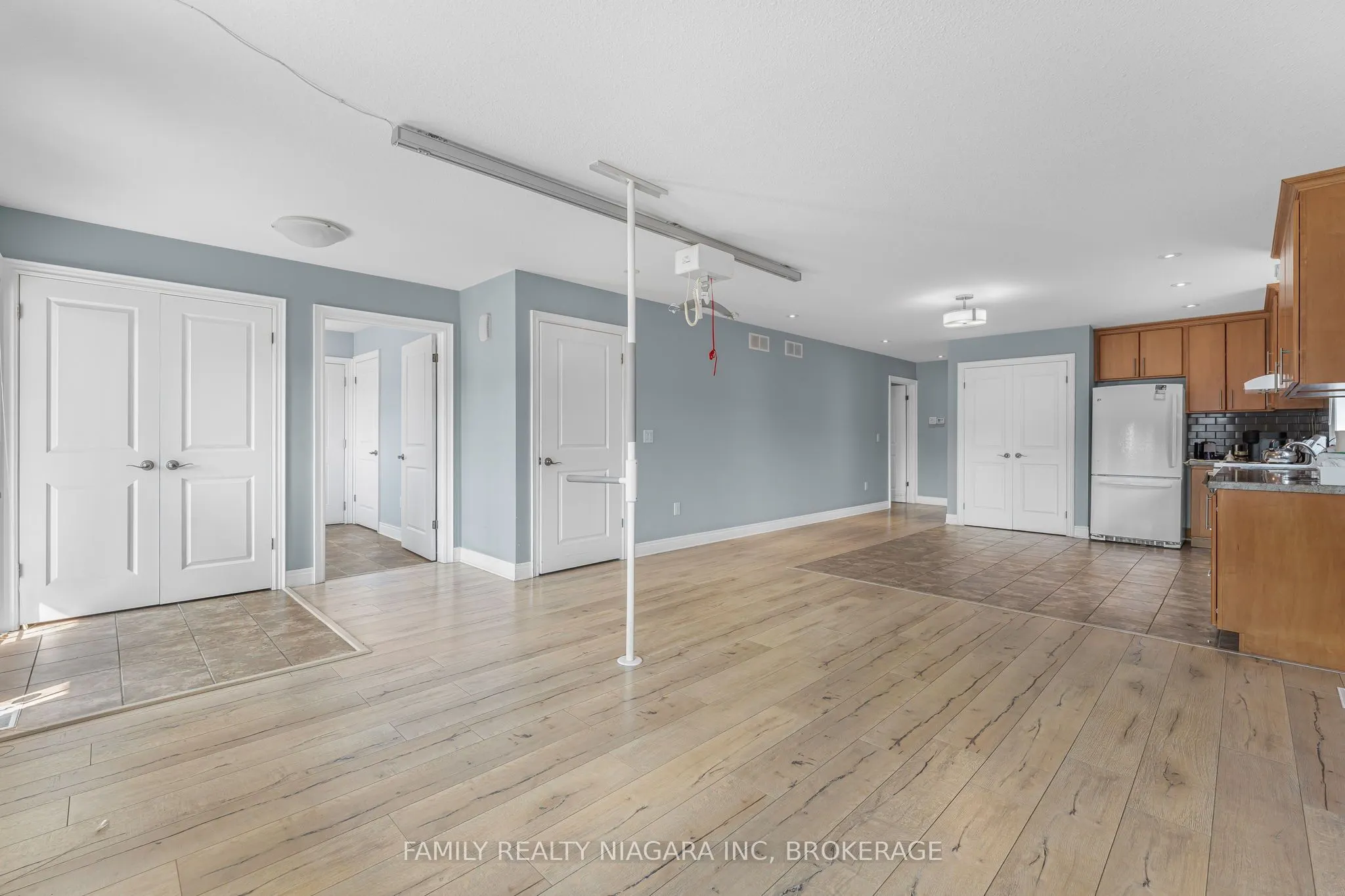 2715 Portage Road