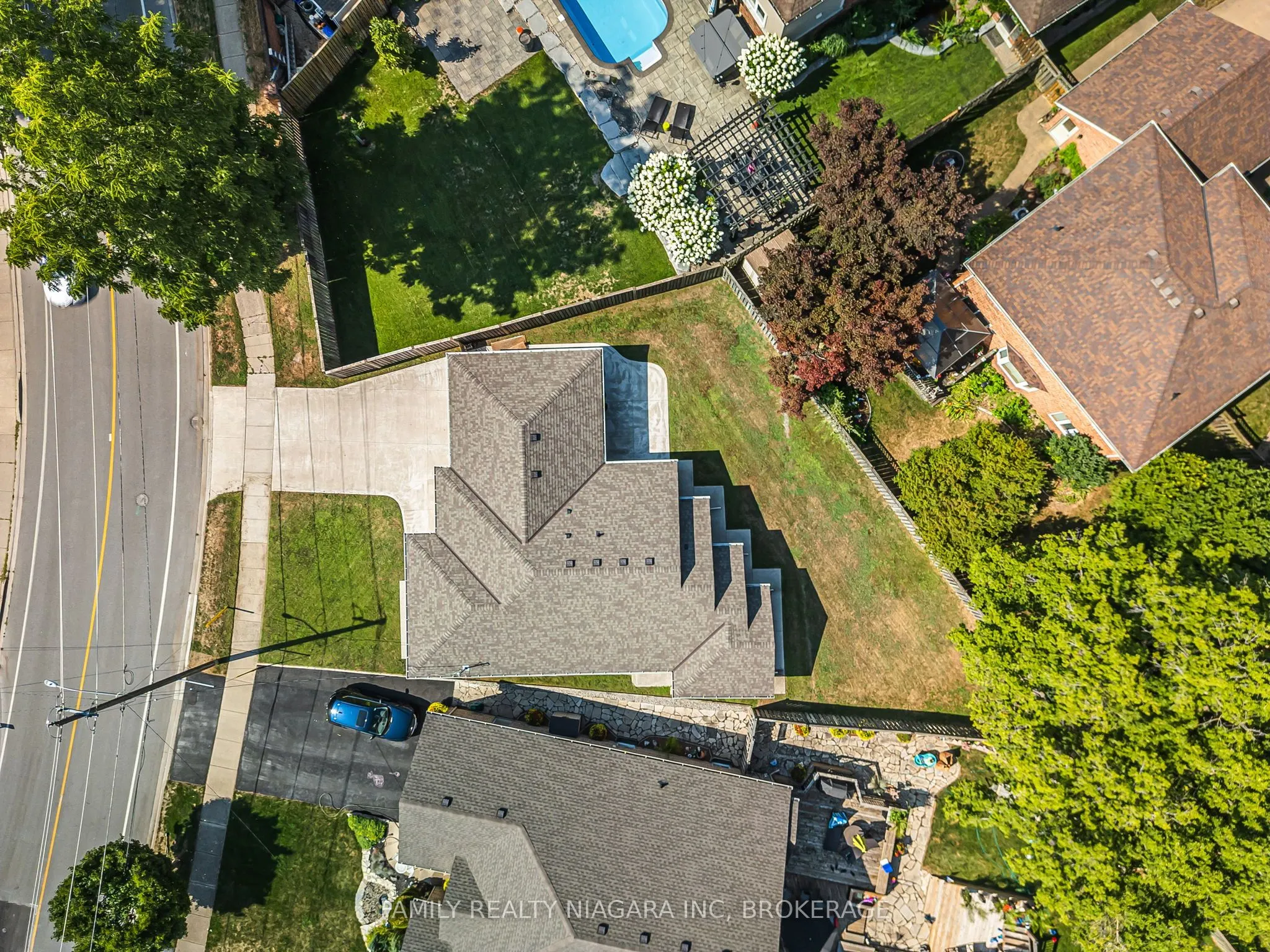 2715 Portage Road