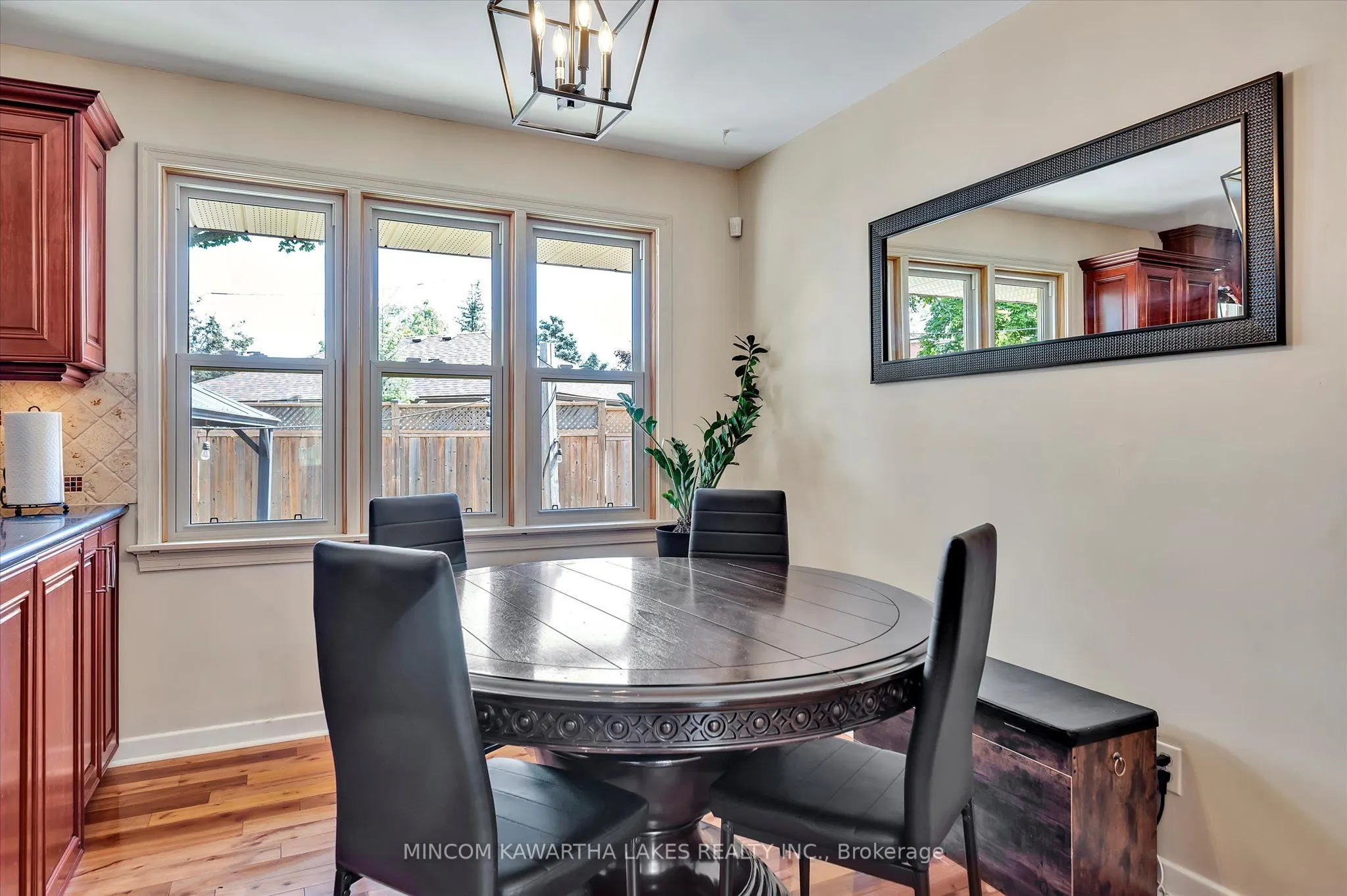 676 Victory Crescent