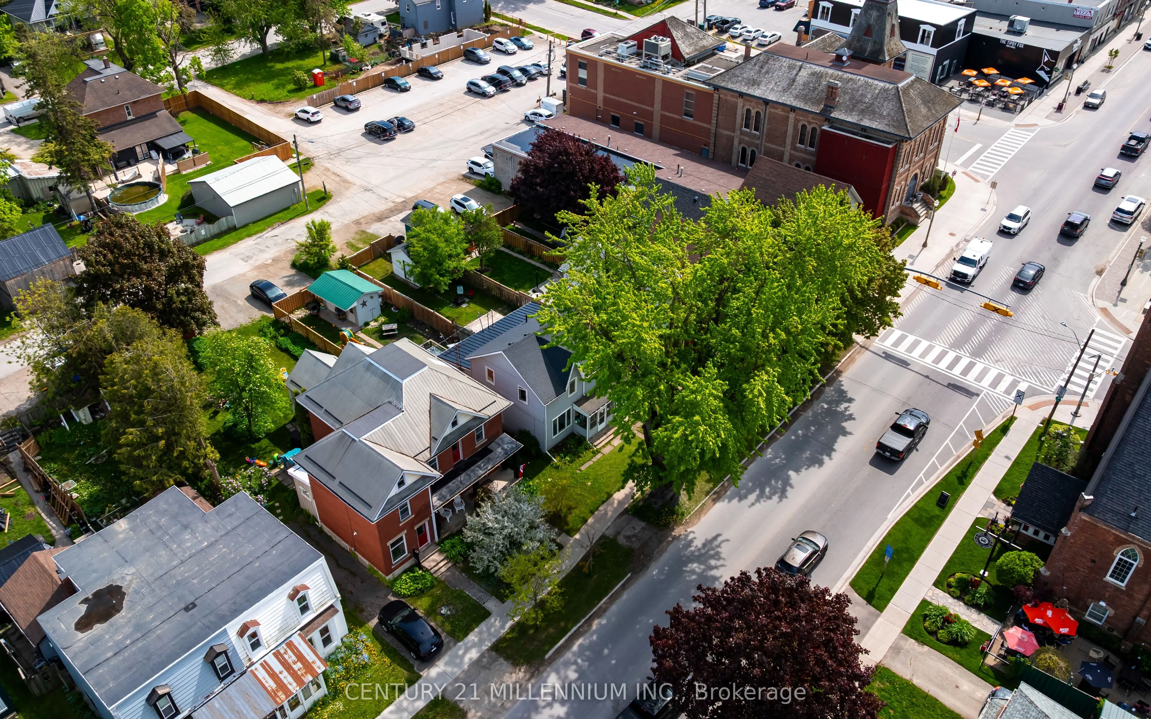 217 Main Street W