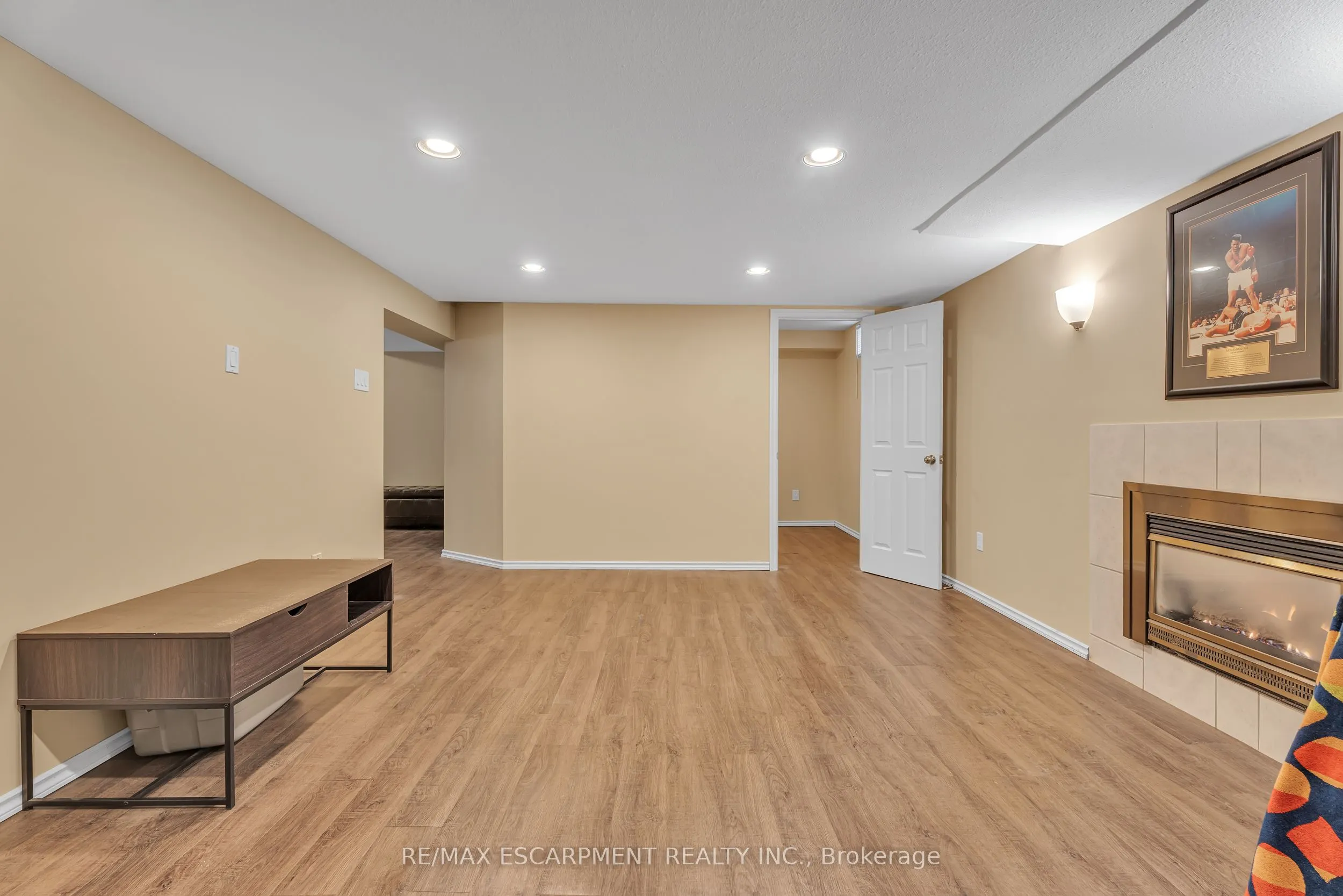 2 Vinehill Drive