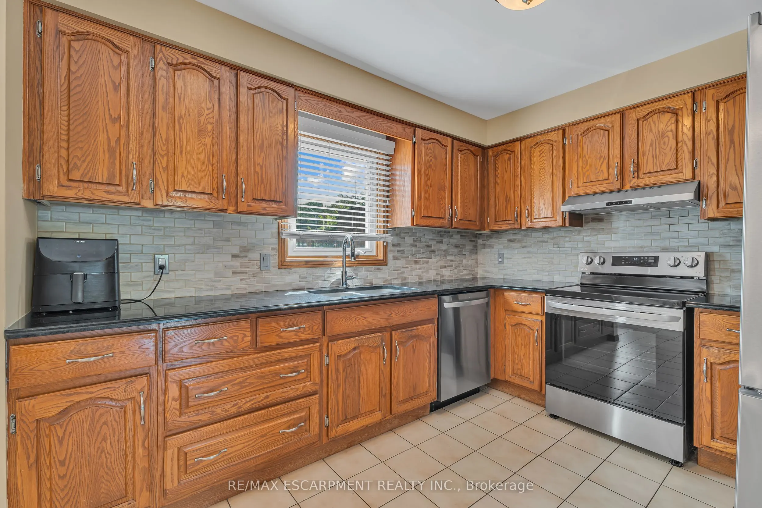 2 Vinehill Drive