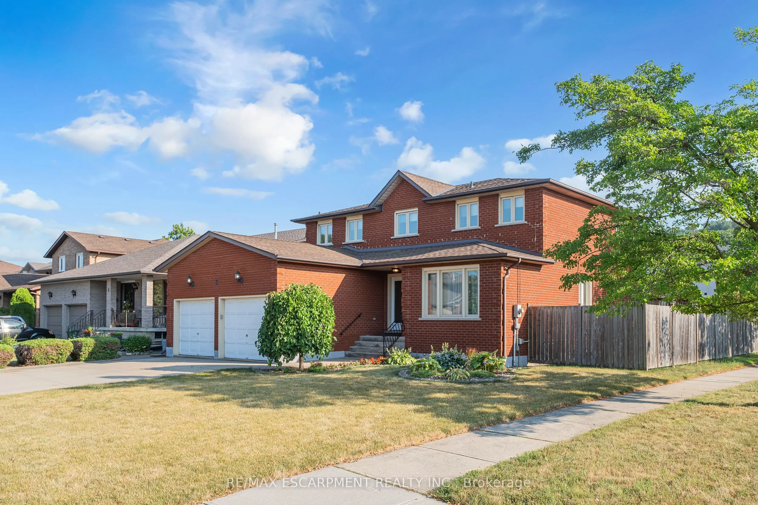 2 Vinehill Drive