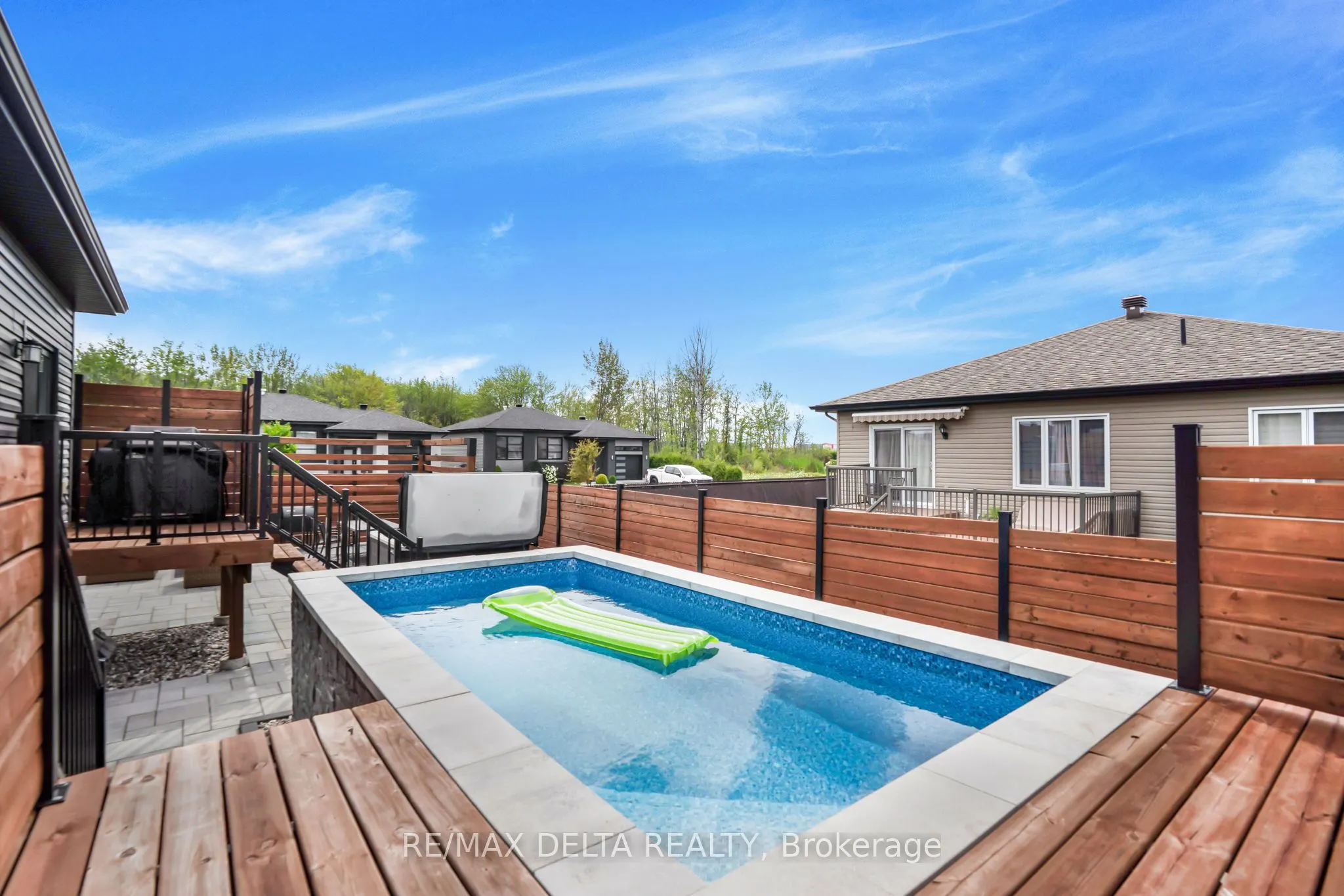 740 Lafrance Crescent