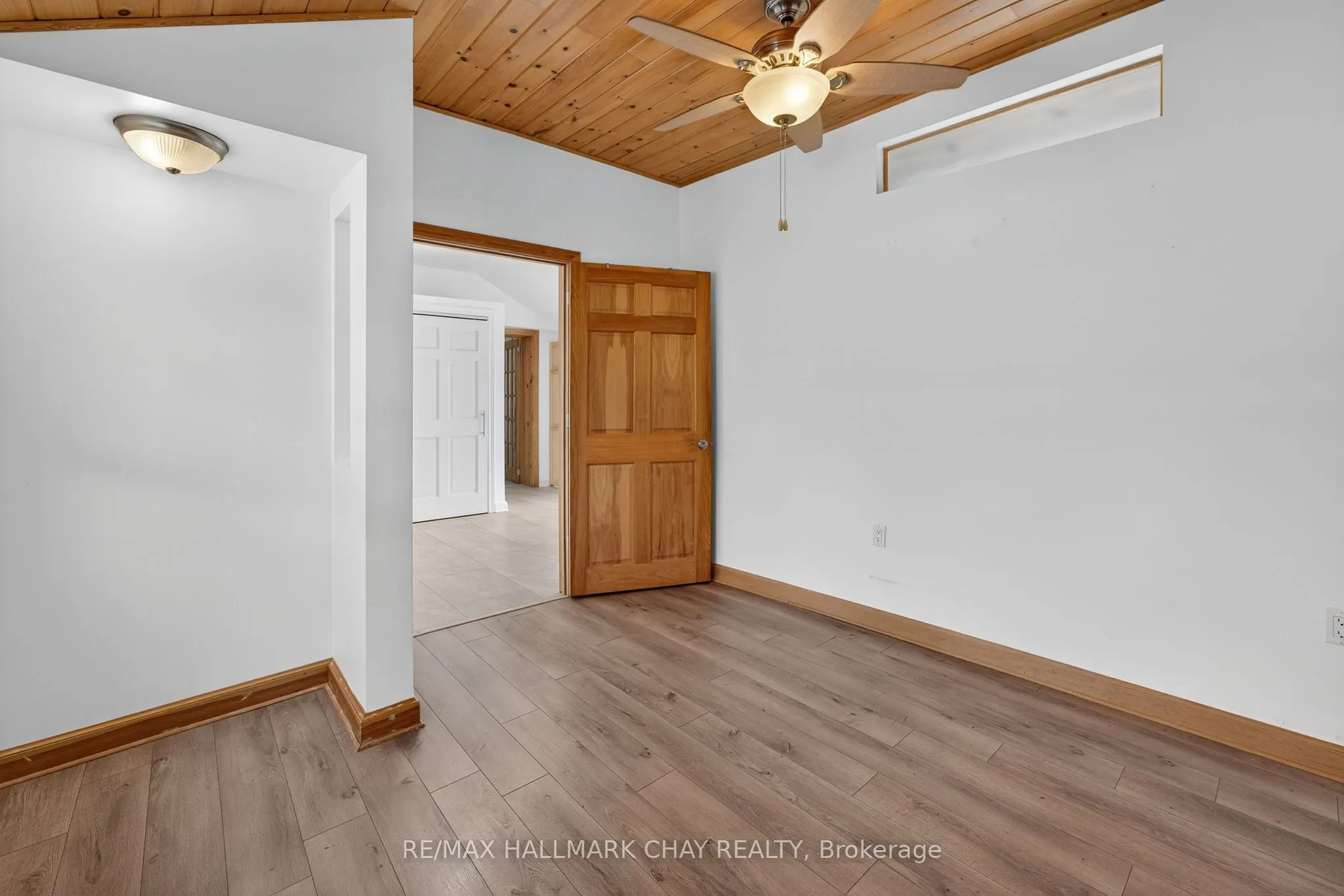 44 Pleasant Avenue S