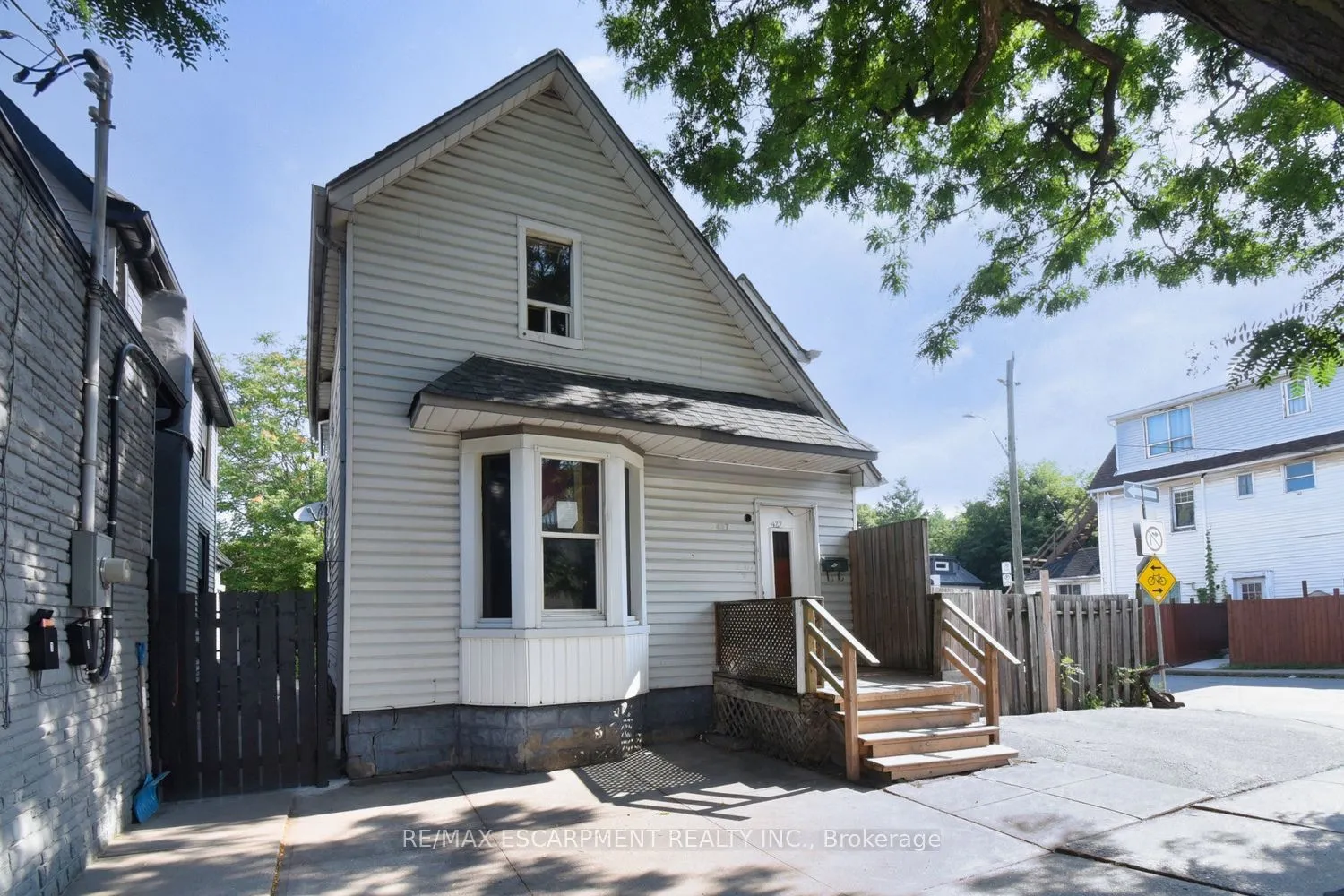 427 Cannon Street E