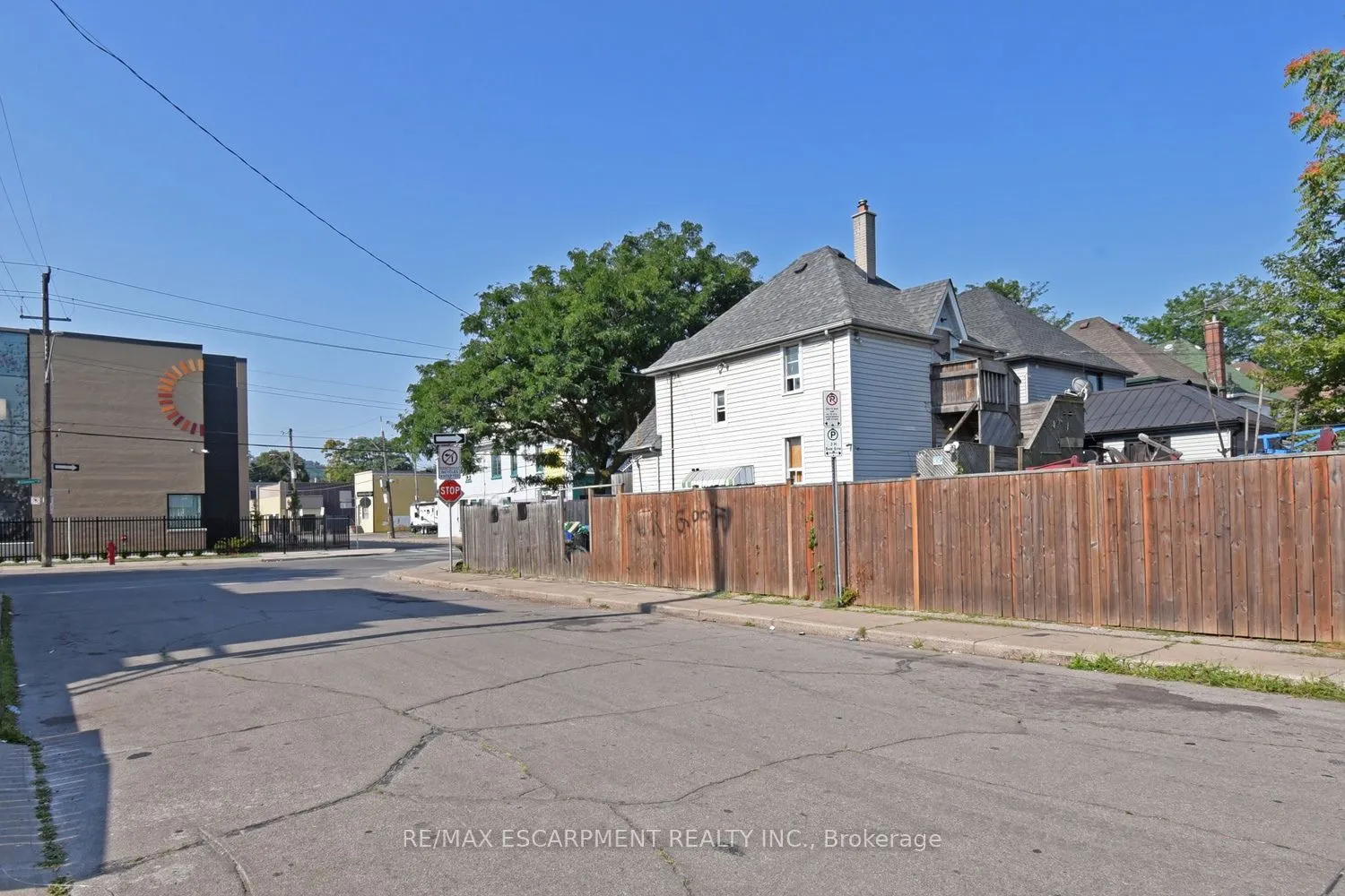 427 Cannon Street E