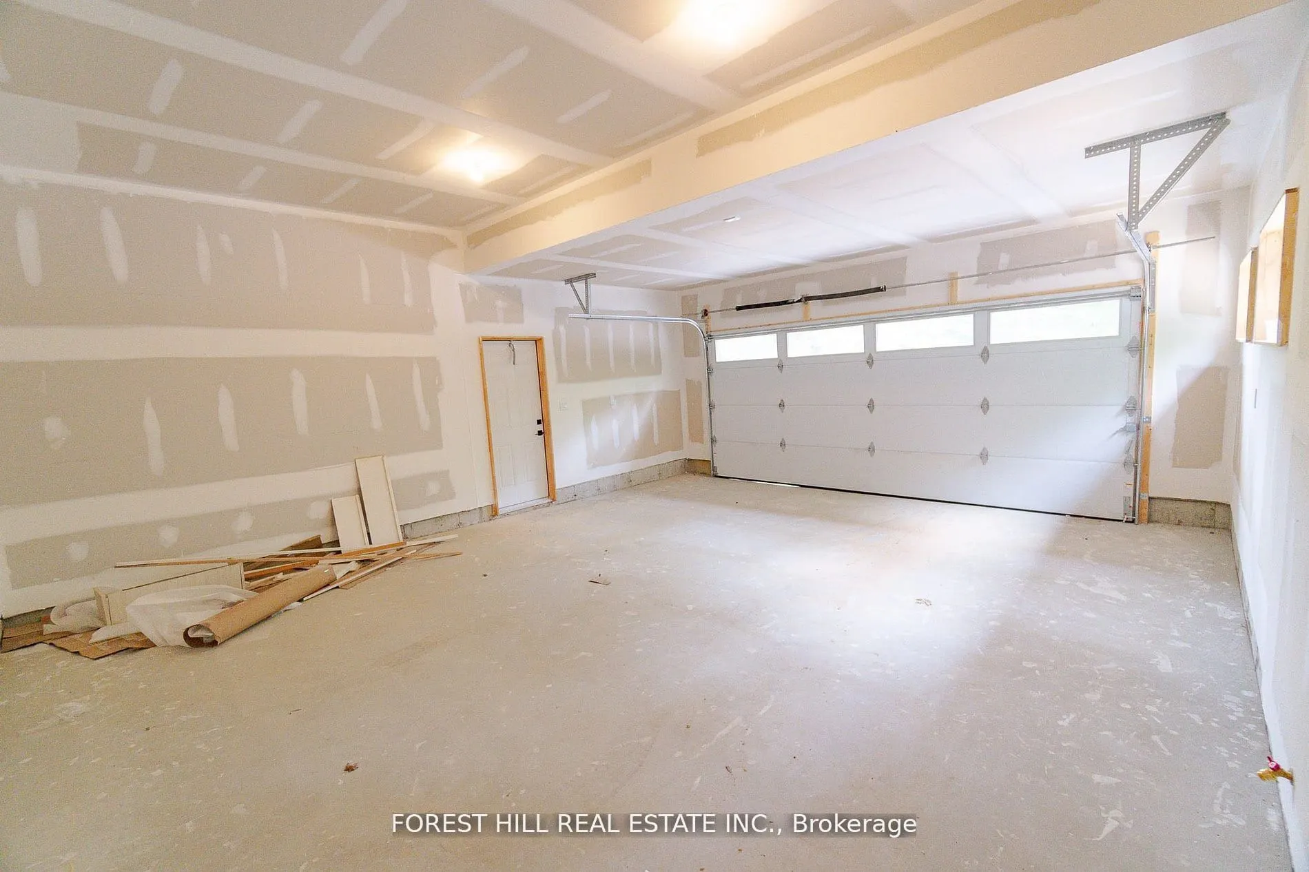 1008 Ridgeline Drive