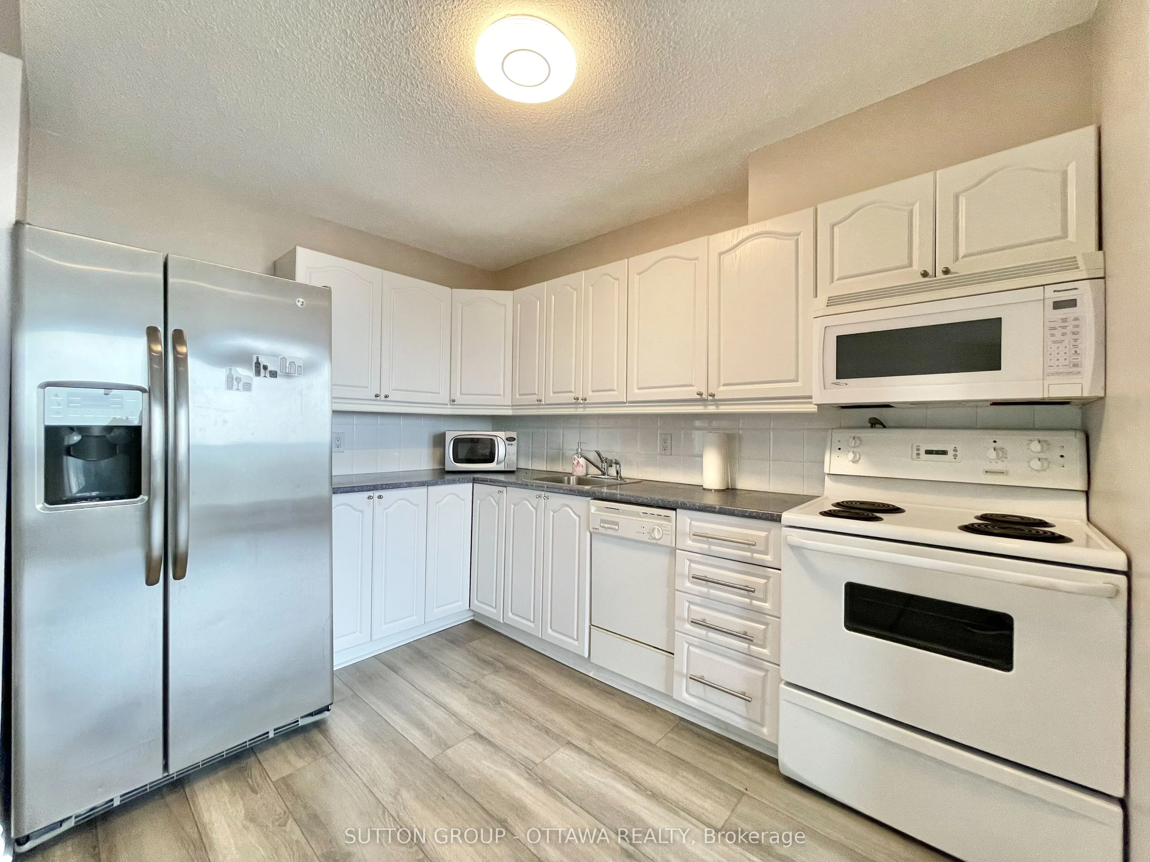 900 DYNES Road, #1908
