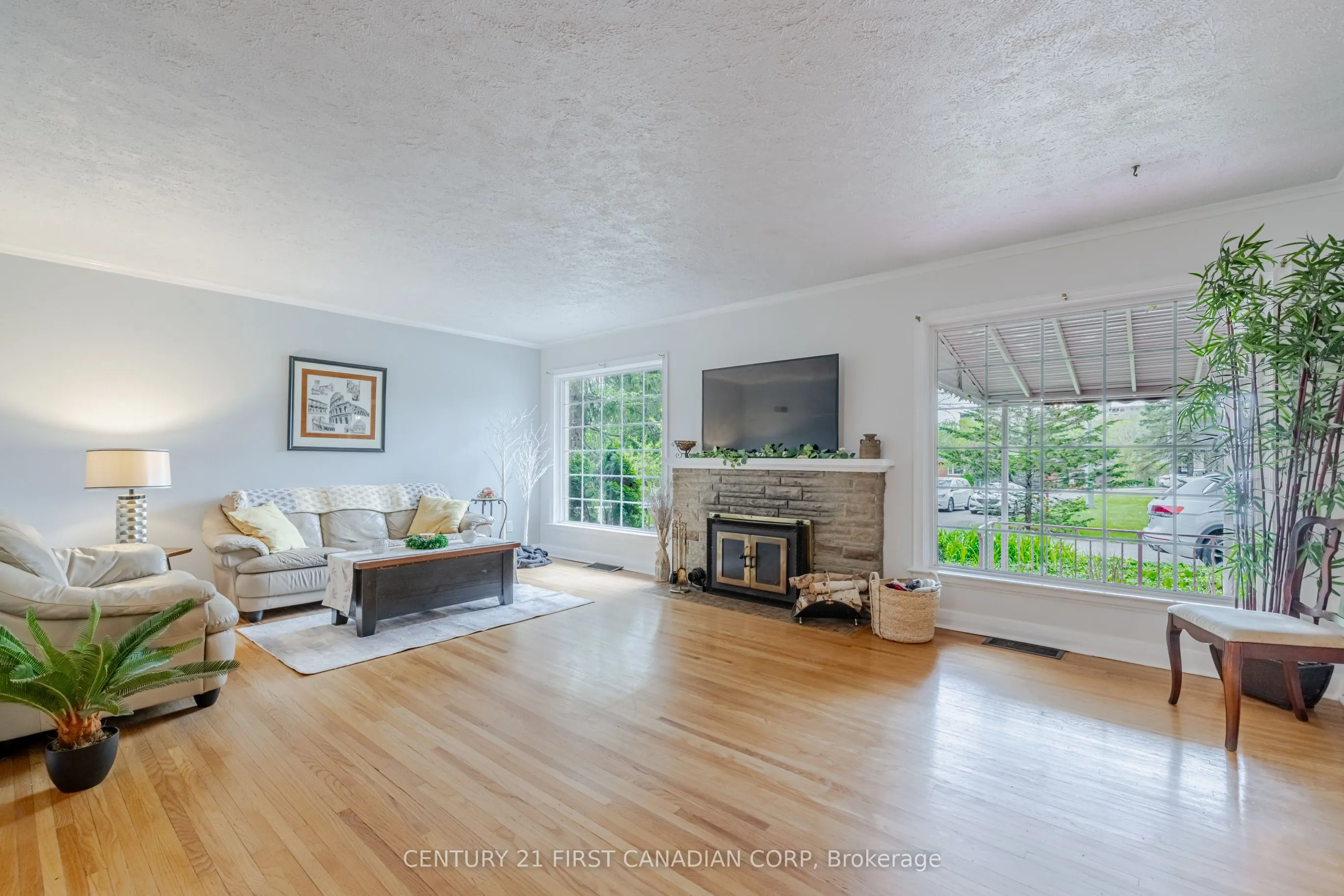420 Riverside Drive