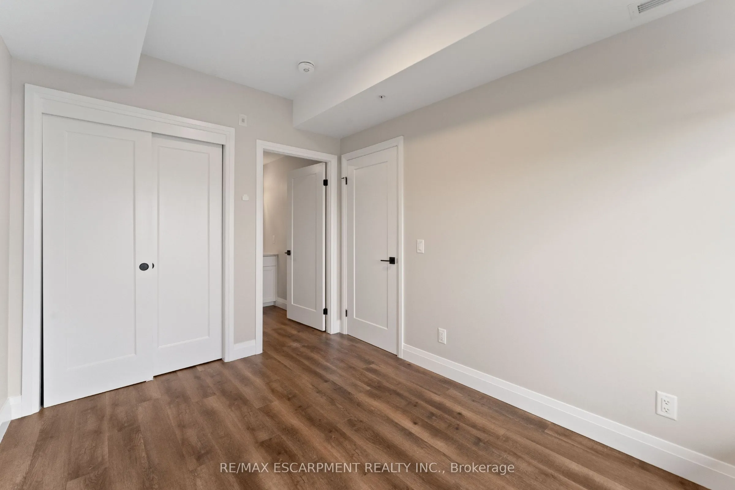 64 MAIN Street N, #303