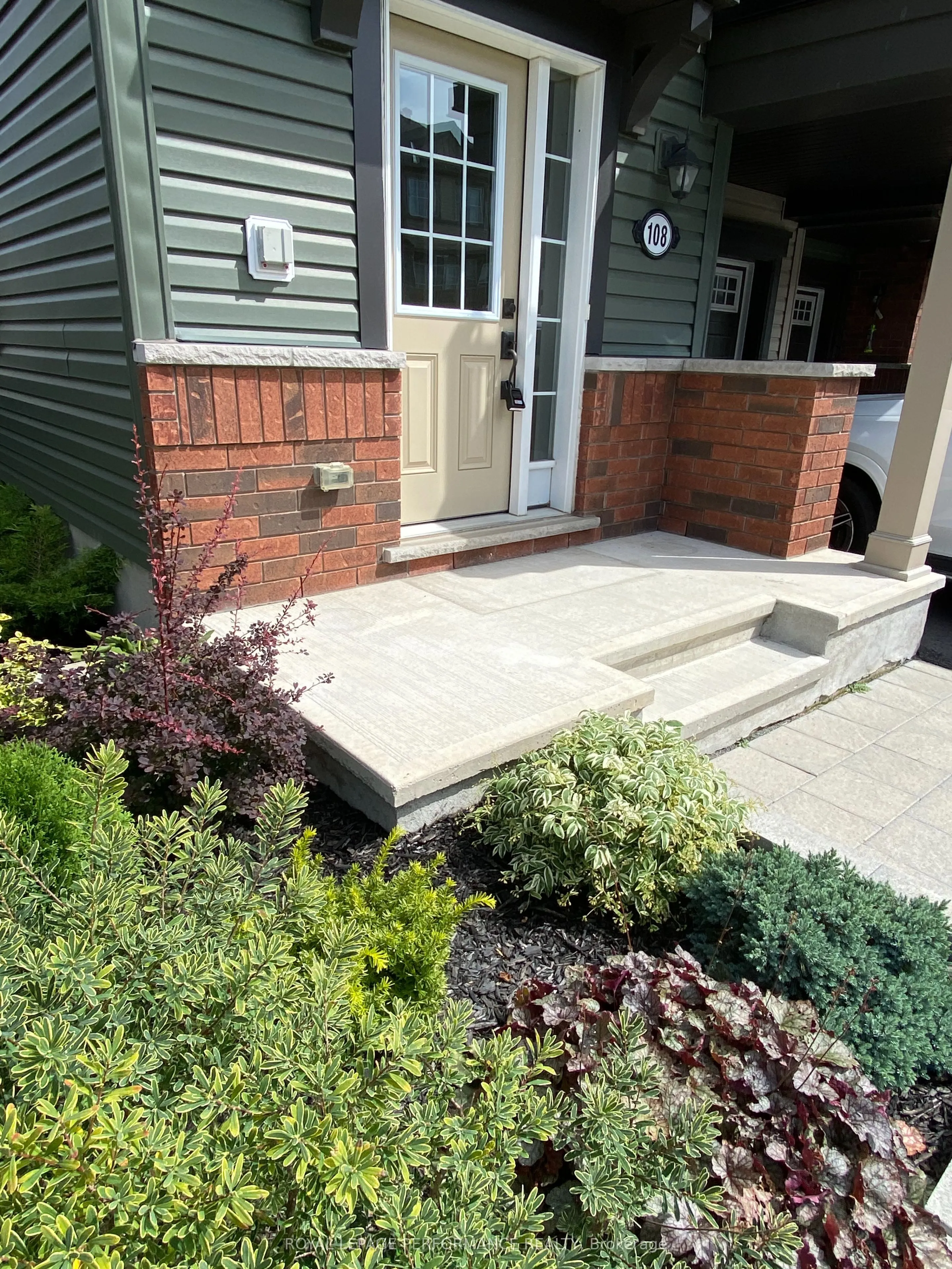 108 Helenium Lane