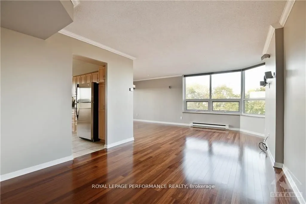 1500 Riverside Drive, #407
