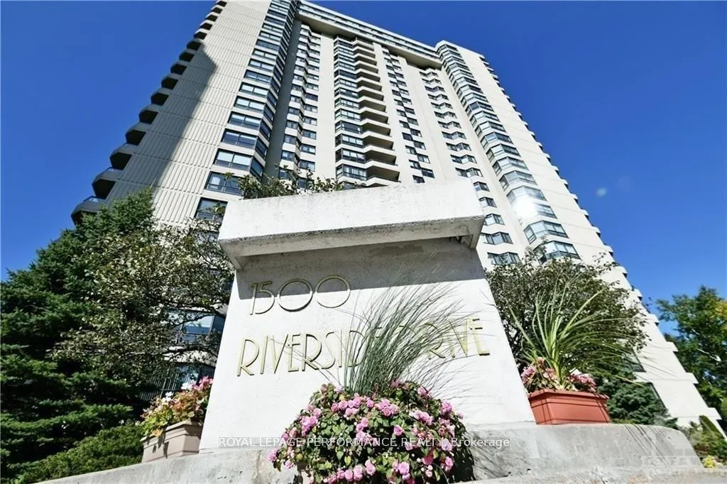 1500 Riverside Drive, #407