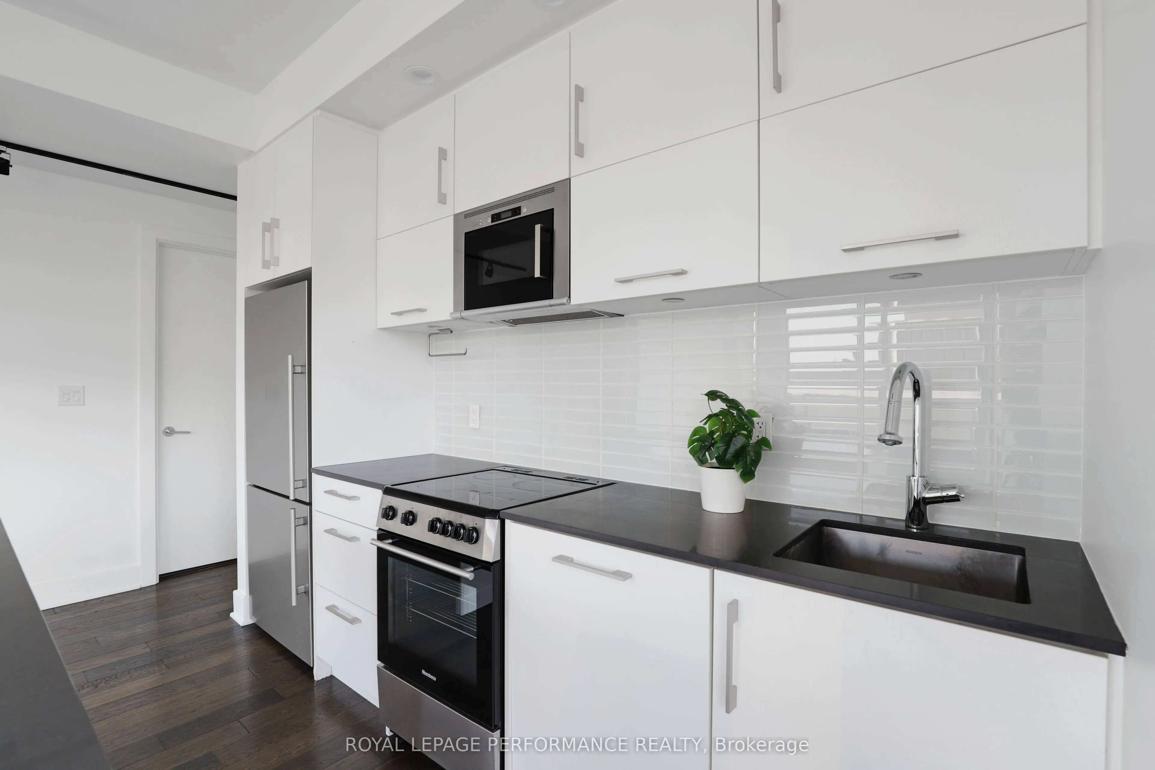255 Bay Street, #1603