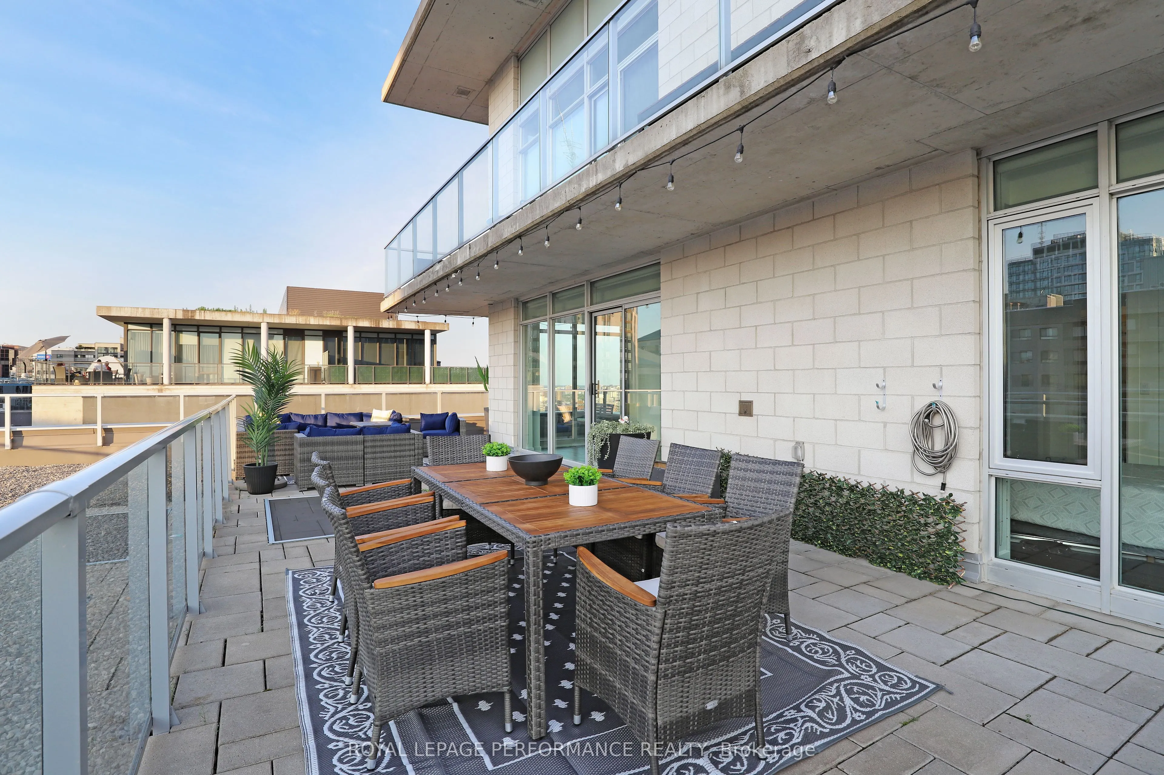 255 Bay Street, #1603