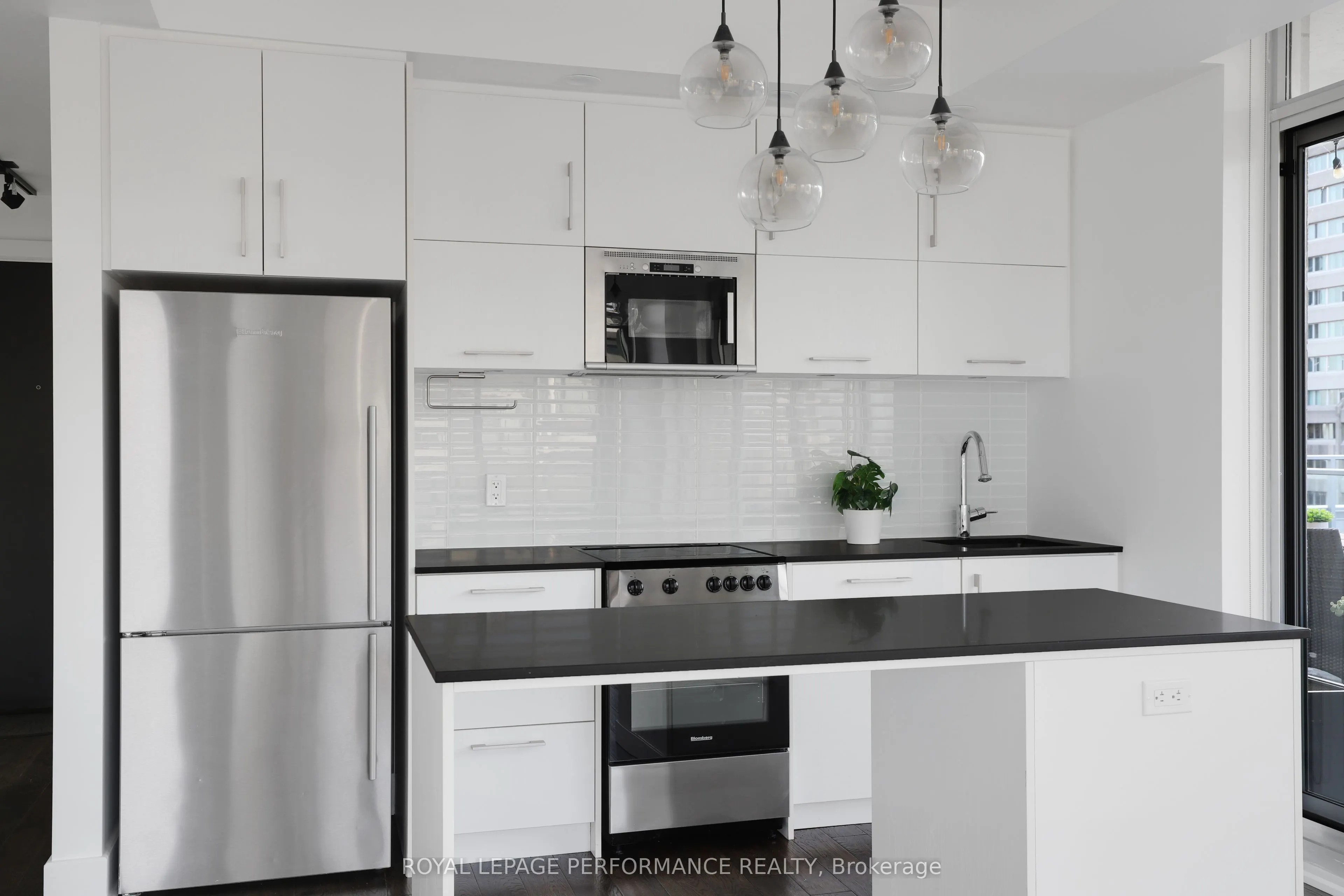 255 Bay Street, #1603