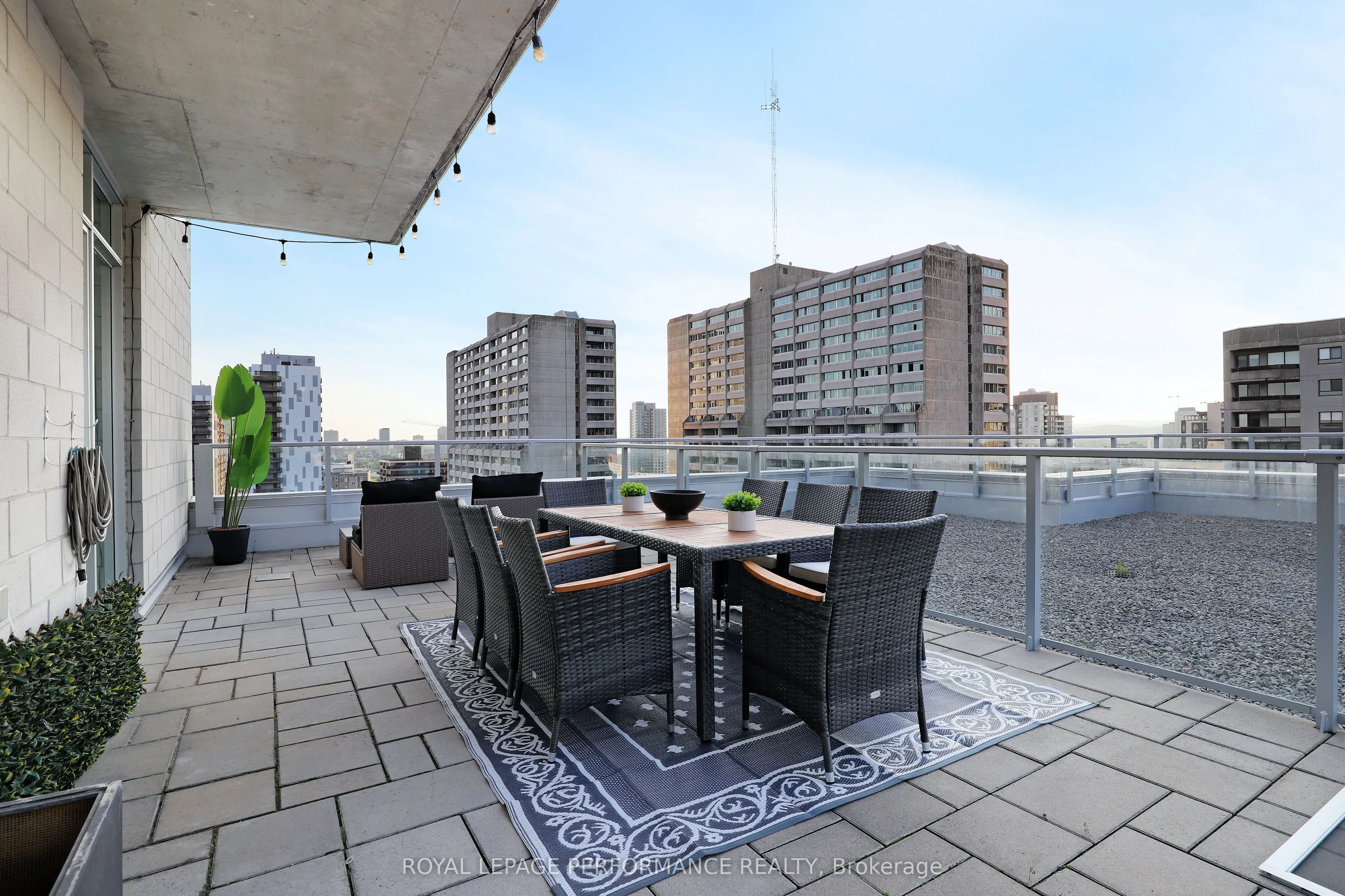 255 Bay Street, #1603